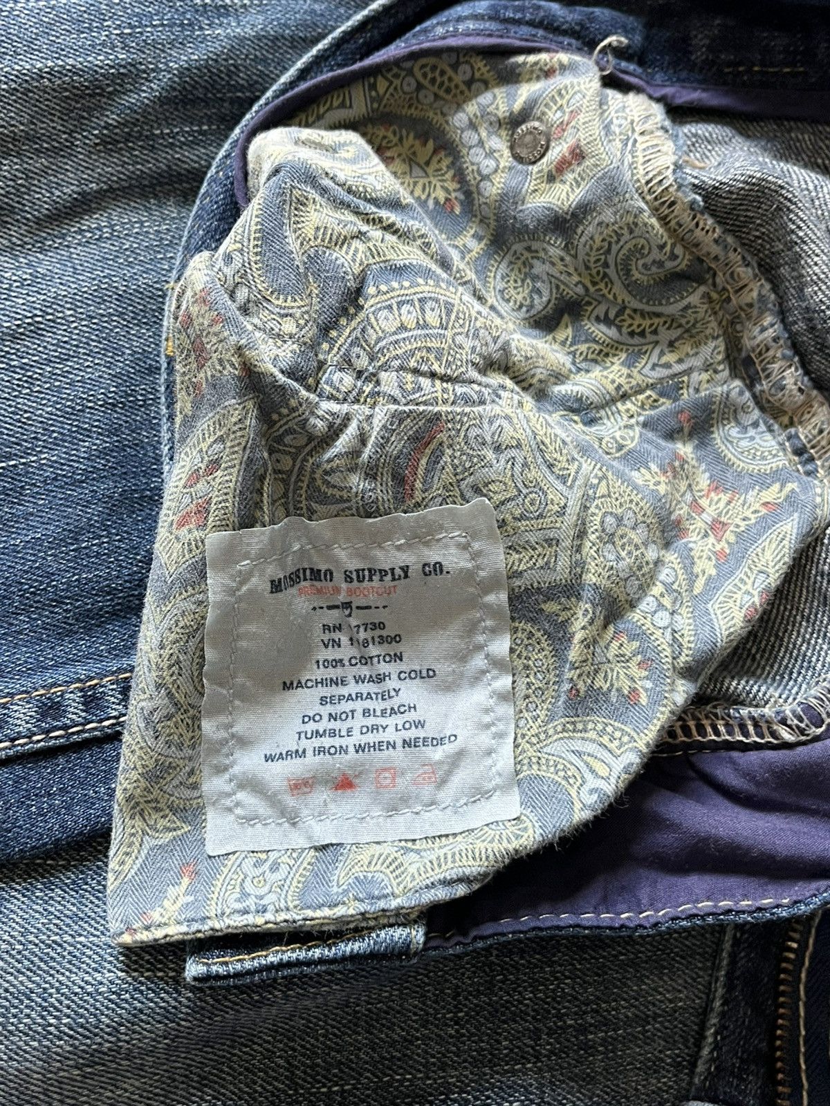 Other Y2K Mossimo Bootcut Jeans Distressed Hem (Sz 13) Size 34" / US 12 / IT 48 - 4 Thumbnail