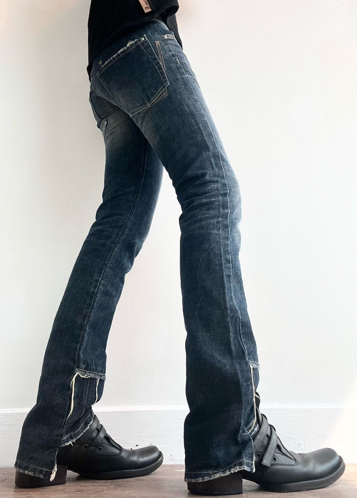 Marithe + Francois Girbaud 2000s Marithe Francois Girbaud Flared Jeans Size US 30 / EU 46 - 2 Thumbnail