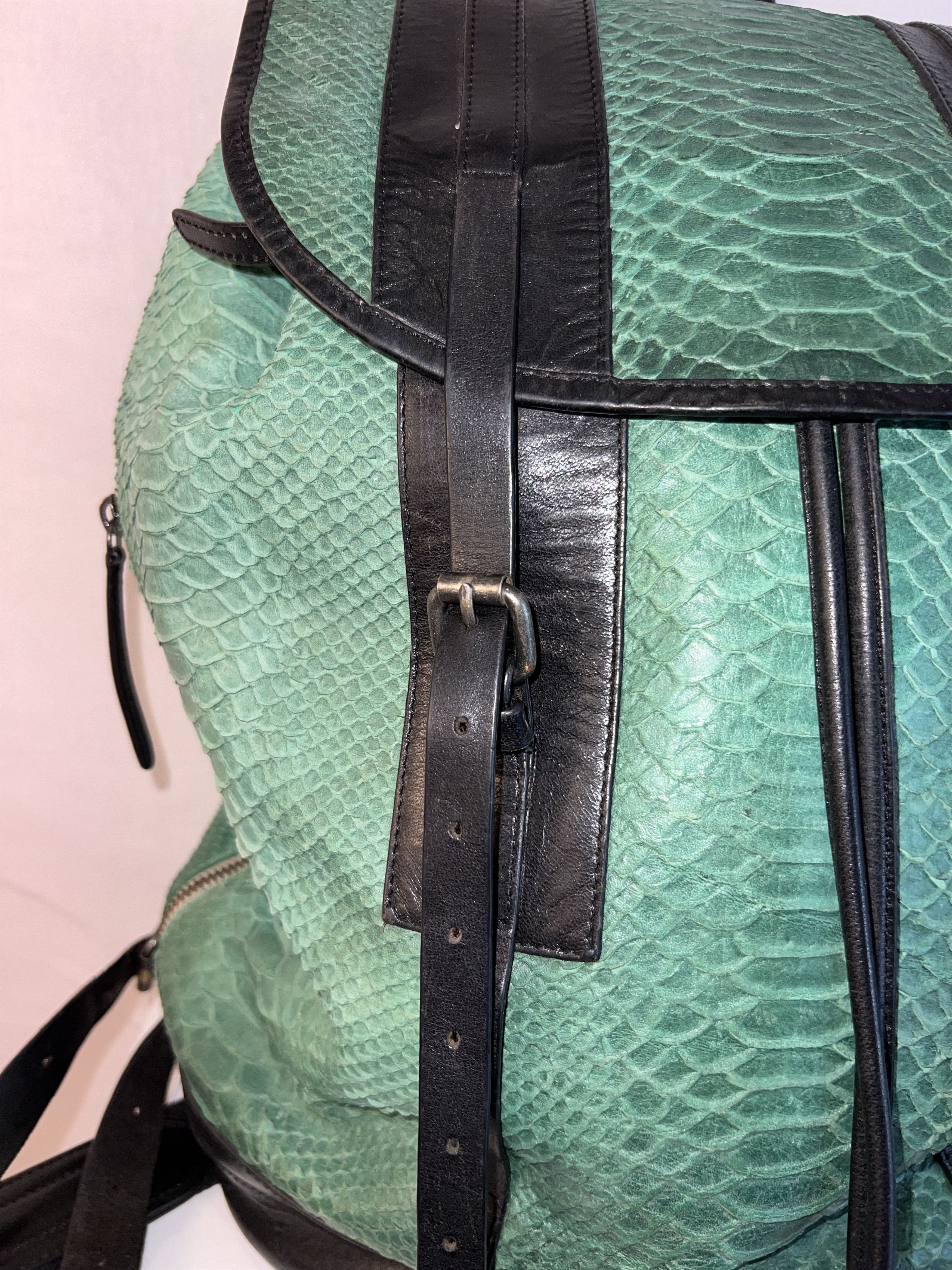 Dries Van Noten Dries Van Noten - Green Leather Payton Embossed XL Backpack Size ONE SIZE - 3 Thumbnail