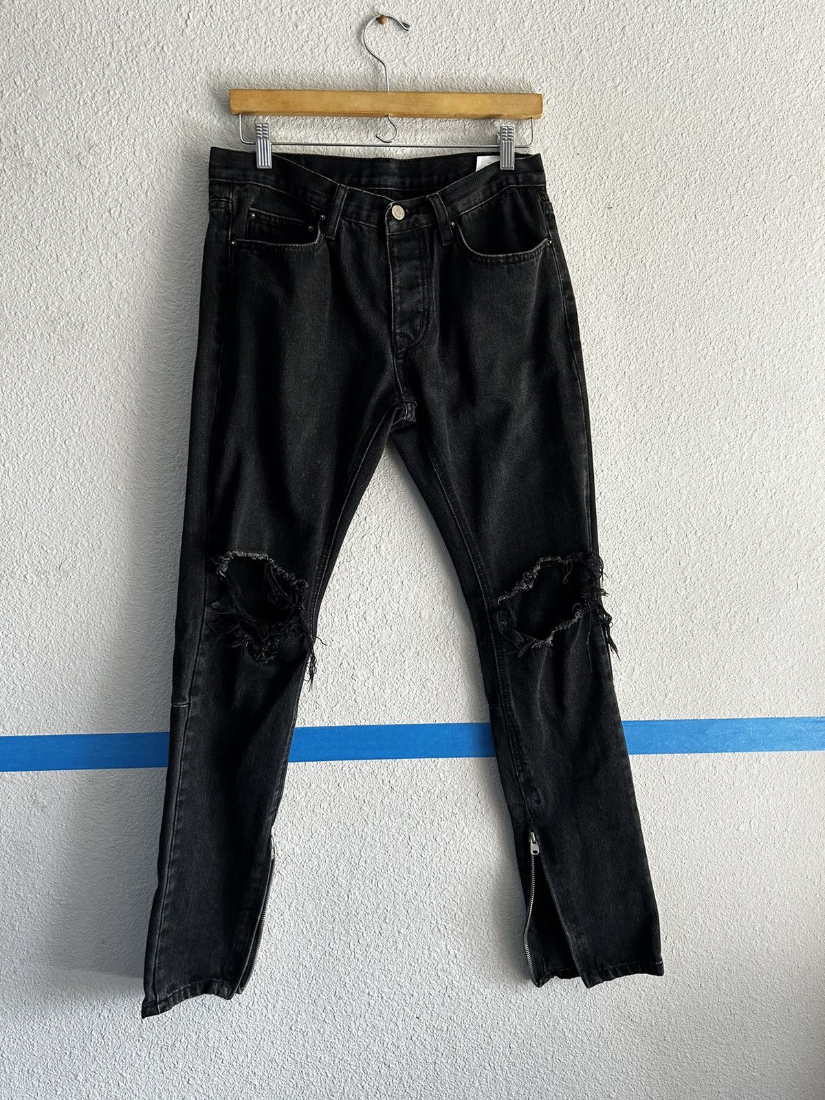 MNML Black MNML Distressed Skinny Jeans Size US 31 - 1 Thumbnail