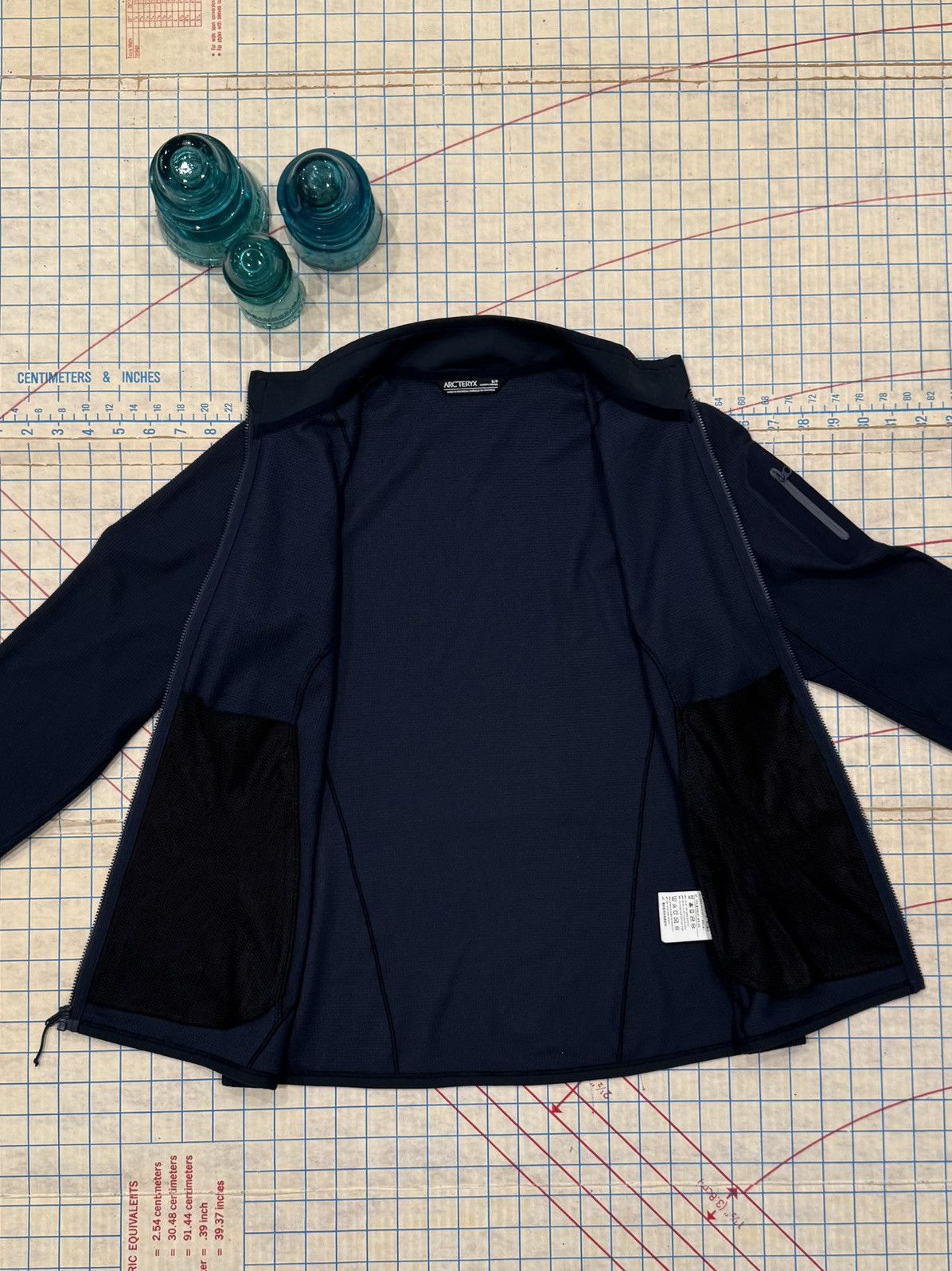 Arc'teryx Arc’teryx Delta LT Jacket Women’s Small Dark Navy Full Zip Size S / US 4 / IT 40 - 4 Thumbnail