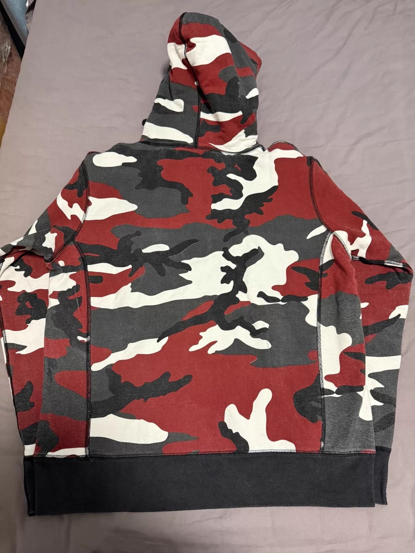 Supreme Supreme FW13 Red Camo Hoodie Size L Size US L / EU 52-54 / 3 - 5 Thumbnail