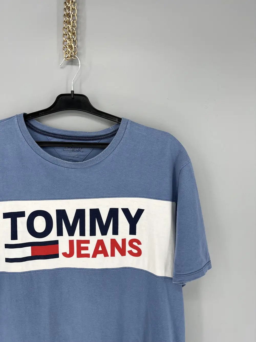 Tommy Hilfiger Tommy Jeans Hilfiger Big Logo Tshirt Vintage L Streetwear Size US L / EU 52-54 / 3 - 5 Thumbnail