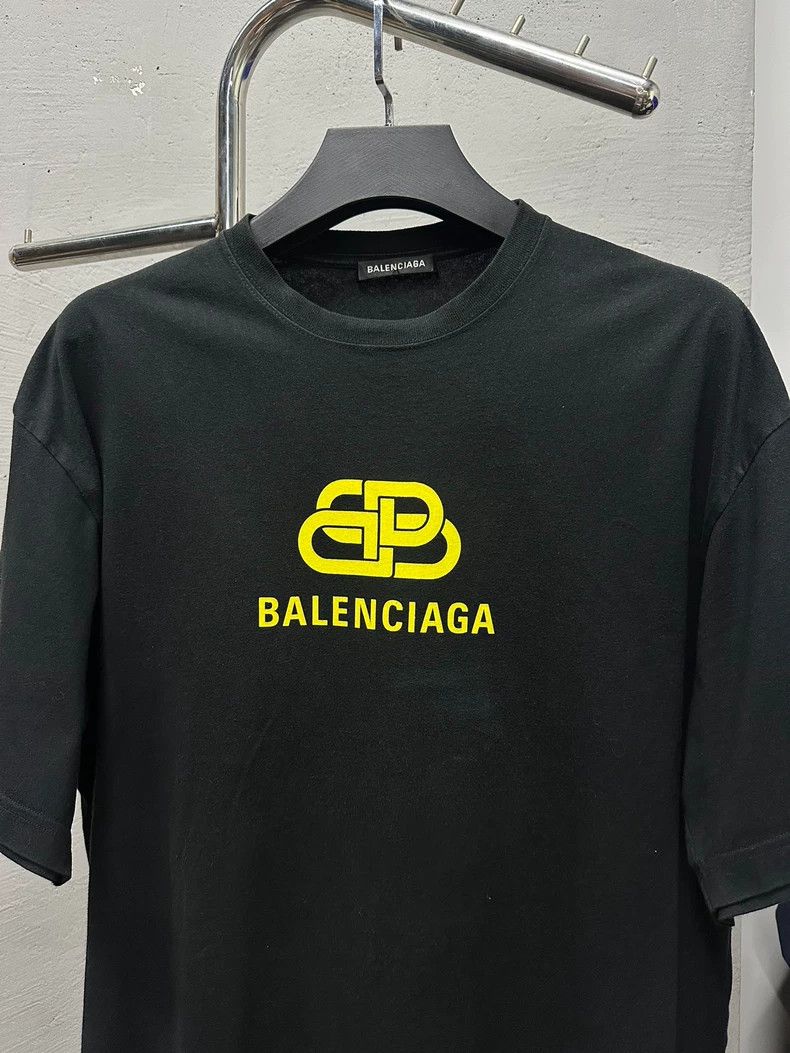 Balenciaga Balenciaga Short sleeve lock short sleeve Size US M / EU 48-50 / 2 - 2 Thumbnail
