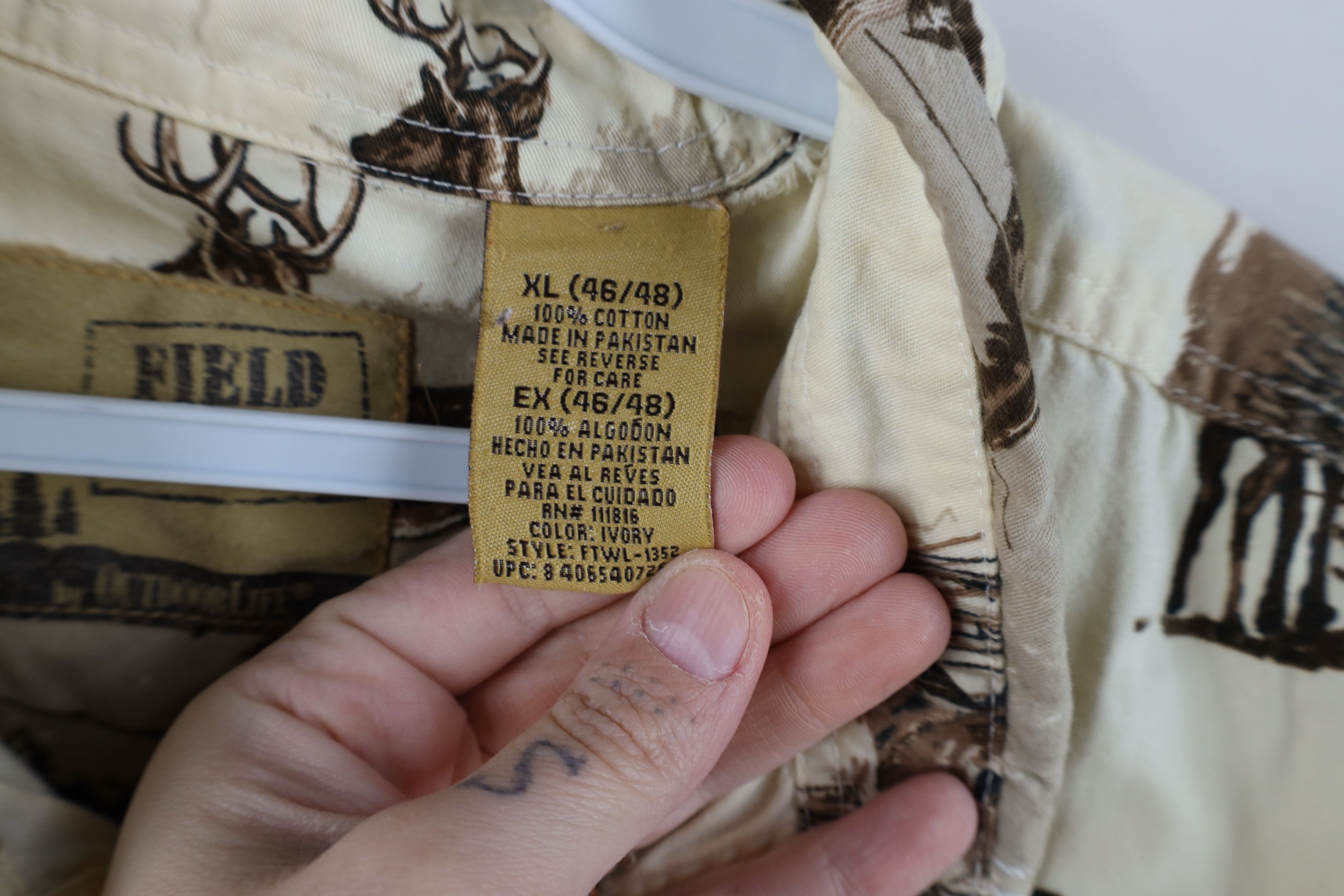 Vintage Vintage 90s Streetwear Deer Buck All Over Print Button Shirt Size US XL / EU 56 / 4 - 11 Thumbnail