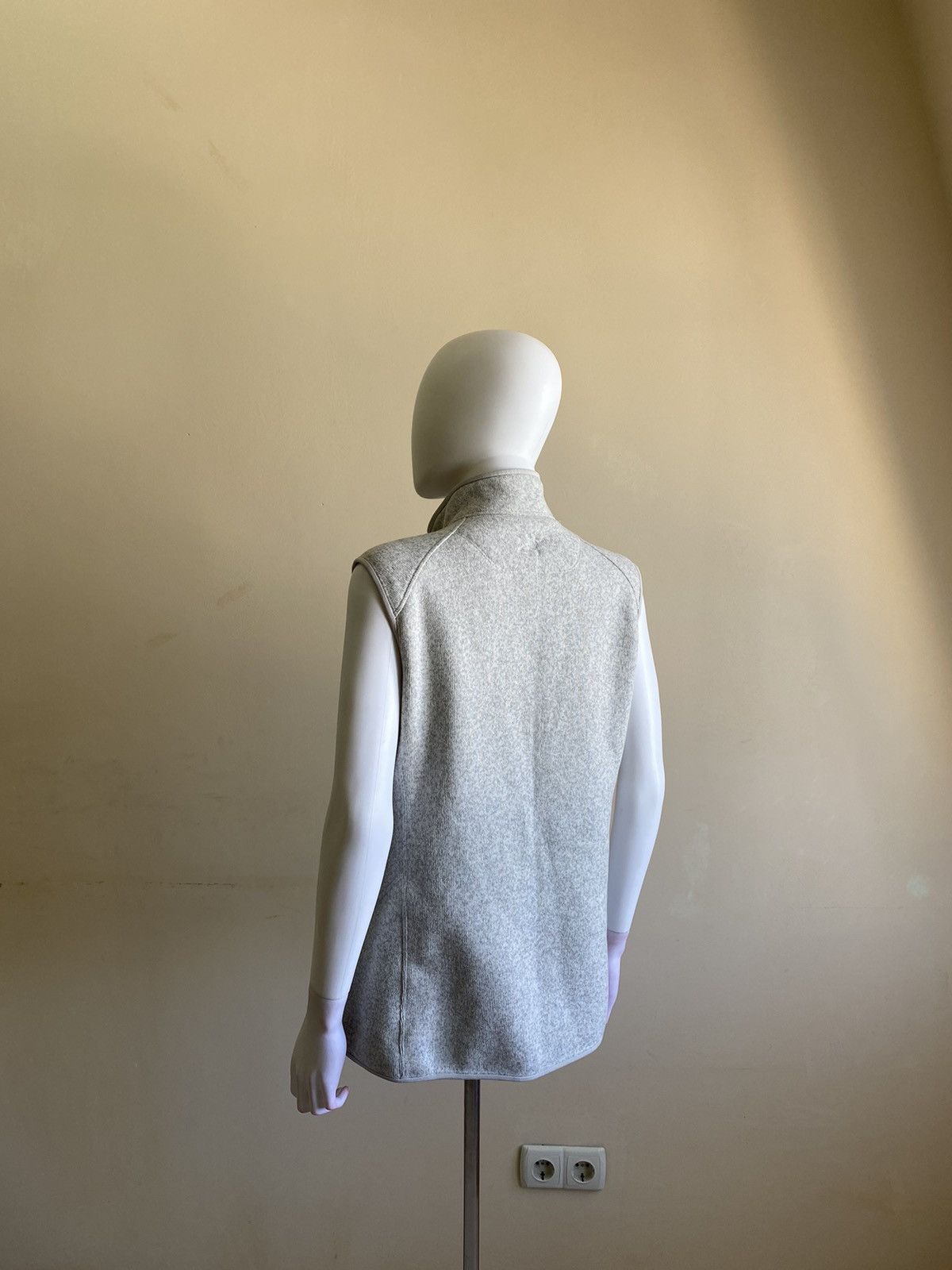 Arc'teryx Arcteryx Womens Grey Fleece Vest Size L Size L / US 10 / IT 46 - 14 Thumbnail