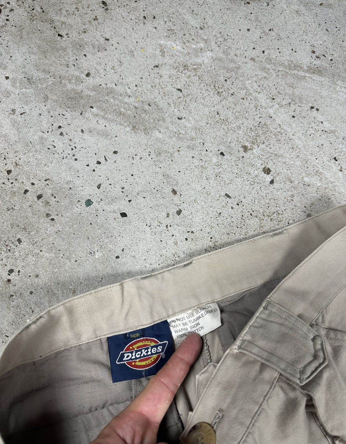 Dickies Vintage 90s Dickies Beige Baggy Cargo Pants 2 in 1 Shorts Size US 34 / EU 50 - 12 Thumbnail