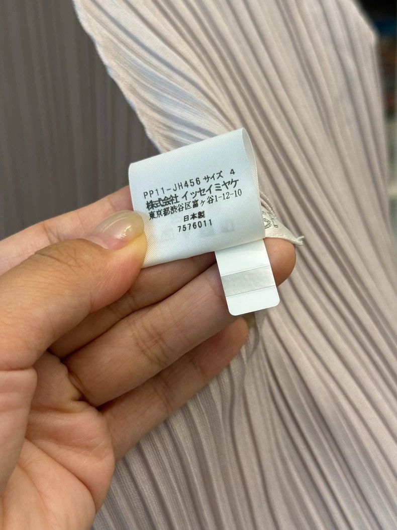 Issey Miyake Issey Miyake size:4 Beige pleated dress Size XS / US 0-2 / IT 36-38 - 4 Thumbnail