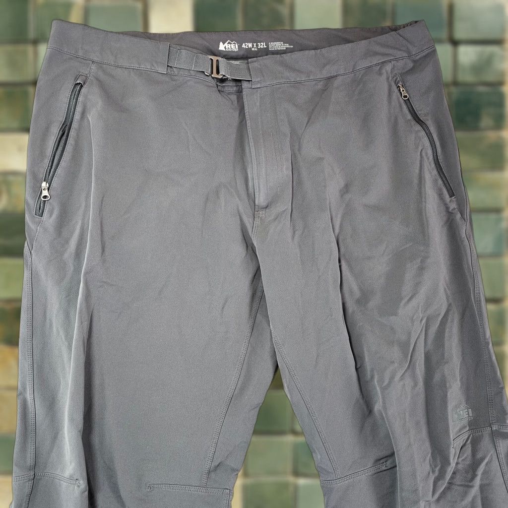 Vintage REI Co-op Activator Pants Mens 42x30 Nylon Polyester Spandex Straight Belted Cargo Slim Fit Gray No N/A Size US 42 / EU 58 - 1 Thumbnail