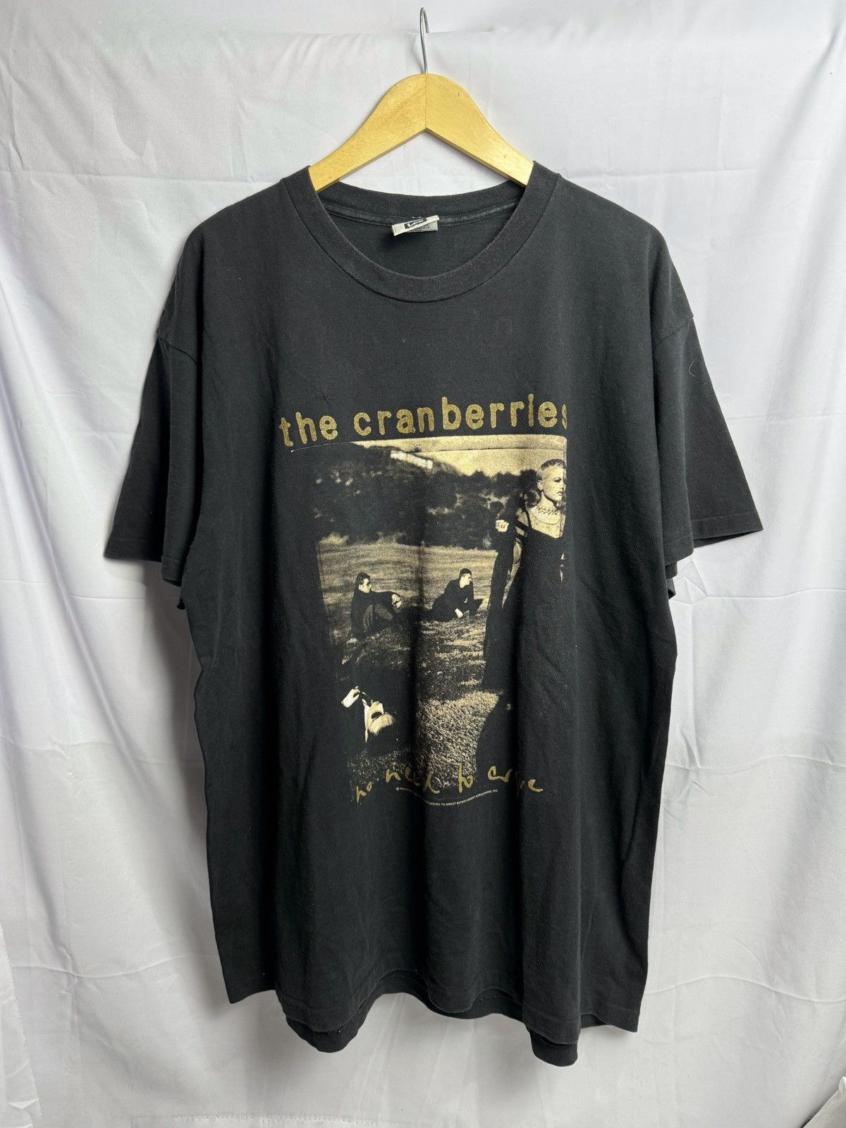 image of Band Tees x Vintage The Cranberries Tees XL Size Golden in Black, Men's