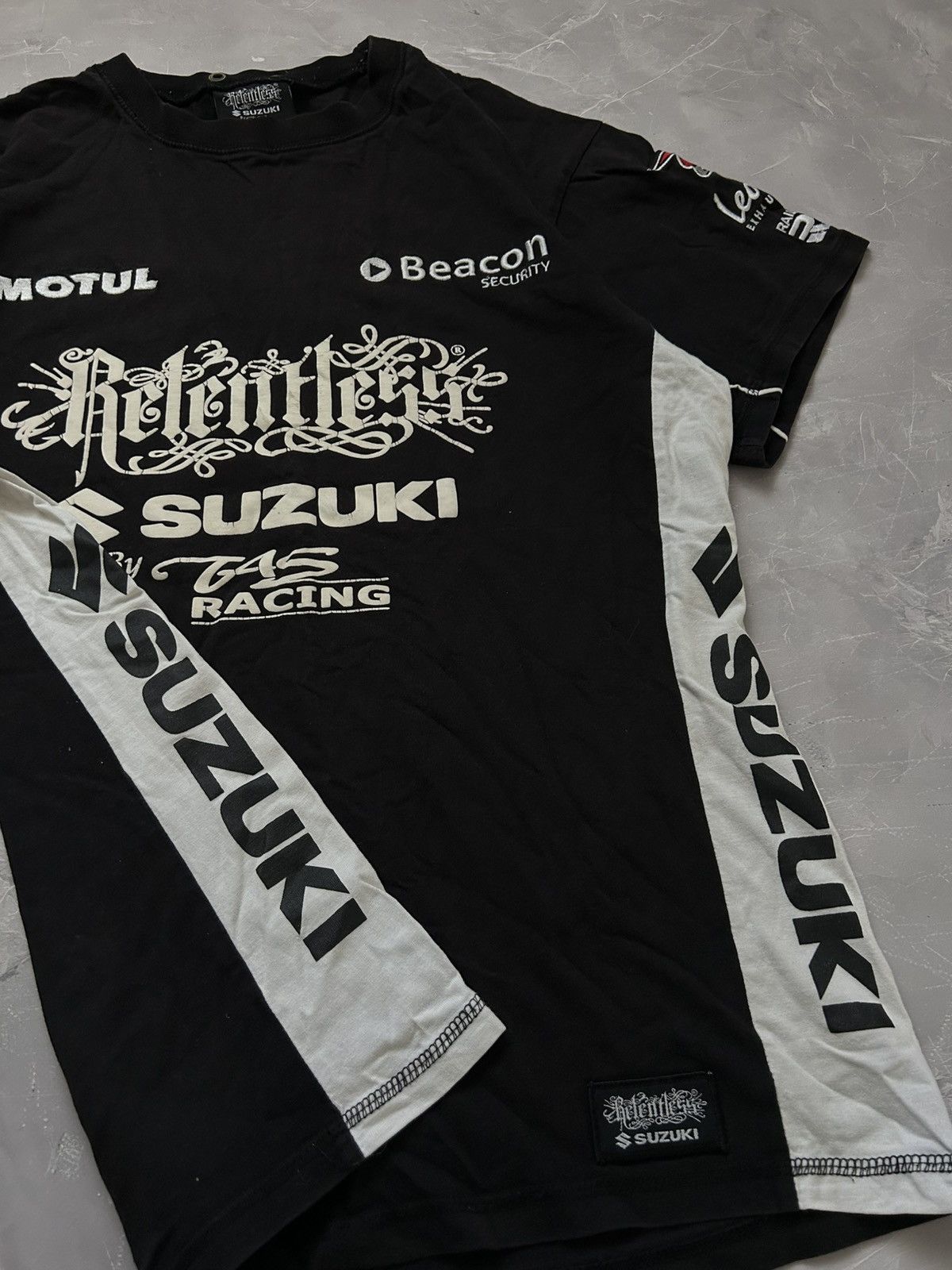 Vintage Suzuki Relentless Racing T-shirt Size US L / EU 52-54 / 3 - 2 Thumbnail