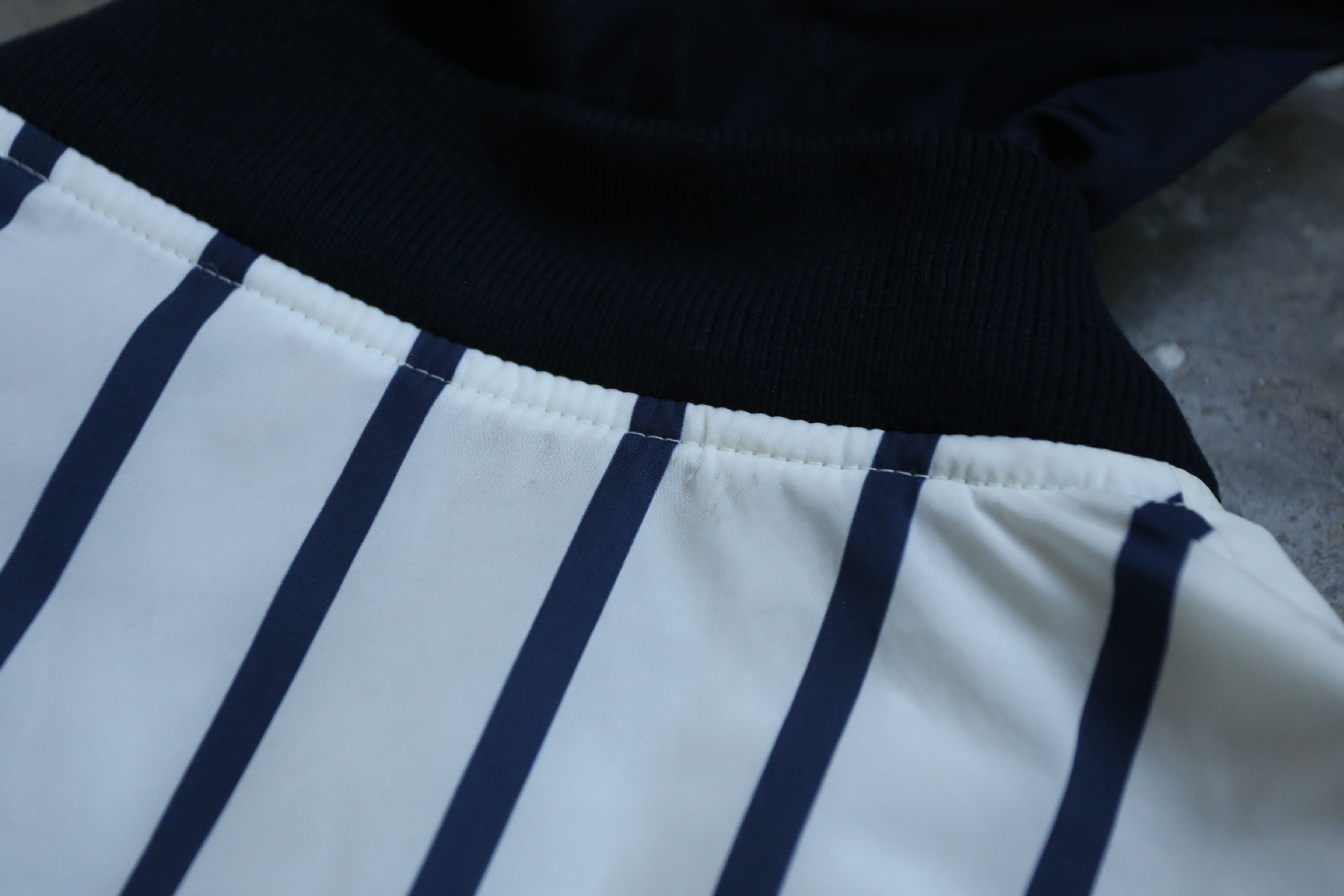 Gucci × New York Yankees Gucci - NY Yankees - F/W 18 - Striped Bomber Size US S / EU 44-46 / 1 - 13 Thumbnail