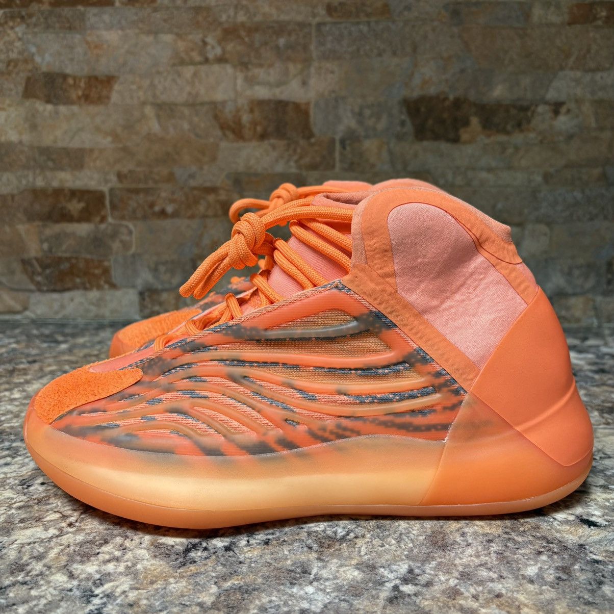 Yeezy Adidas Yeezy Quantum Hi-Res Orange Size 5 Size US 5 / EU 37 - 2 Thumbnail