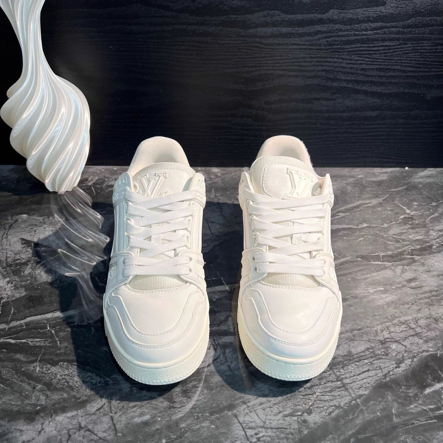 Louis Vuitton Trainer White Color Block Women's 38 98 New Size US 7 / IT 37 - 2 Thumbnail