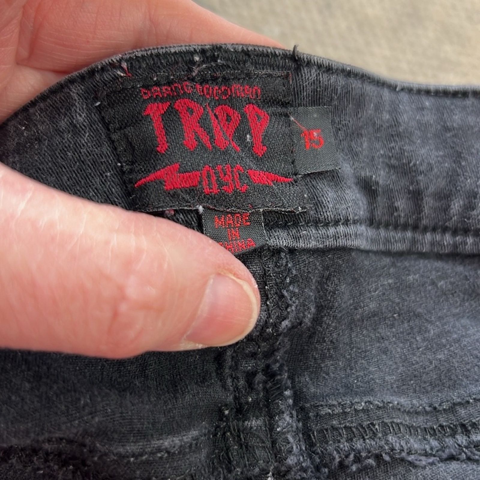 Tripp NYC Women’s Tripp NY t back skinny jean black size 15 RESUCUE Size 30" / US 8 / IT 44 - 9 Thumbnail