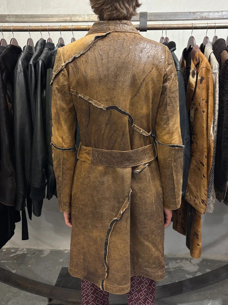 Roberto Cavalli × Vintage AW2005 Cavalli Asymmetrical Raw Brown Leather Trench Jacket Size S / US 4 / IT 40 - 3 Thumbnail