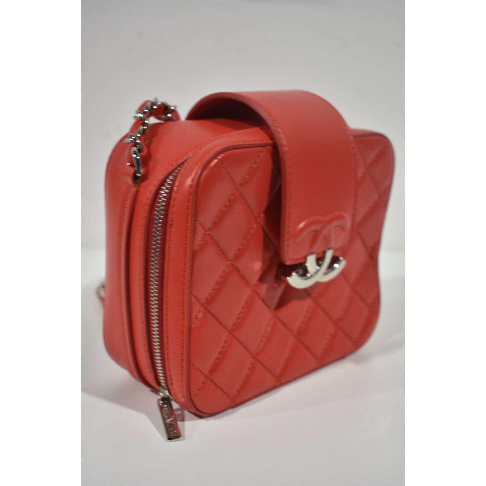 Chanel Chanel Quilted Camera Case CC Silver Crossbody Shoulder Bag Size ONE SIZE - 3 Thumbnail