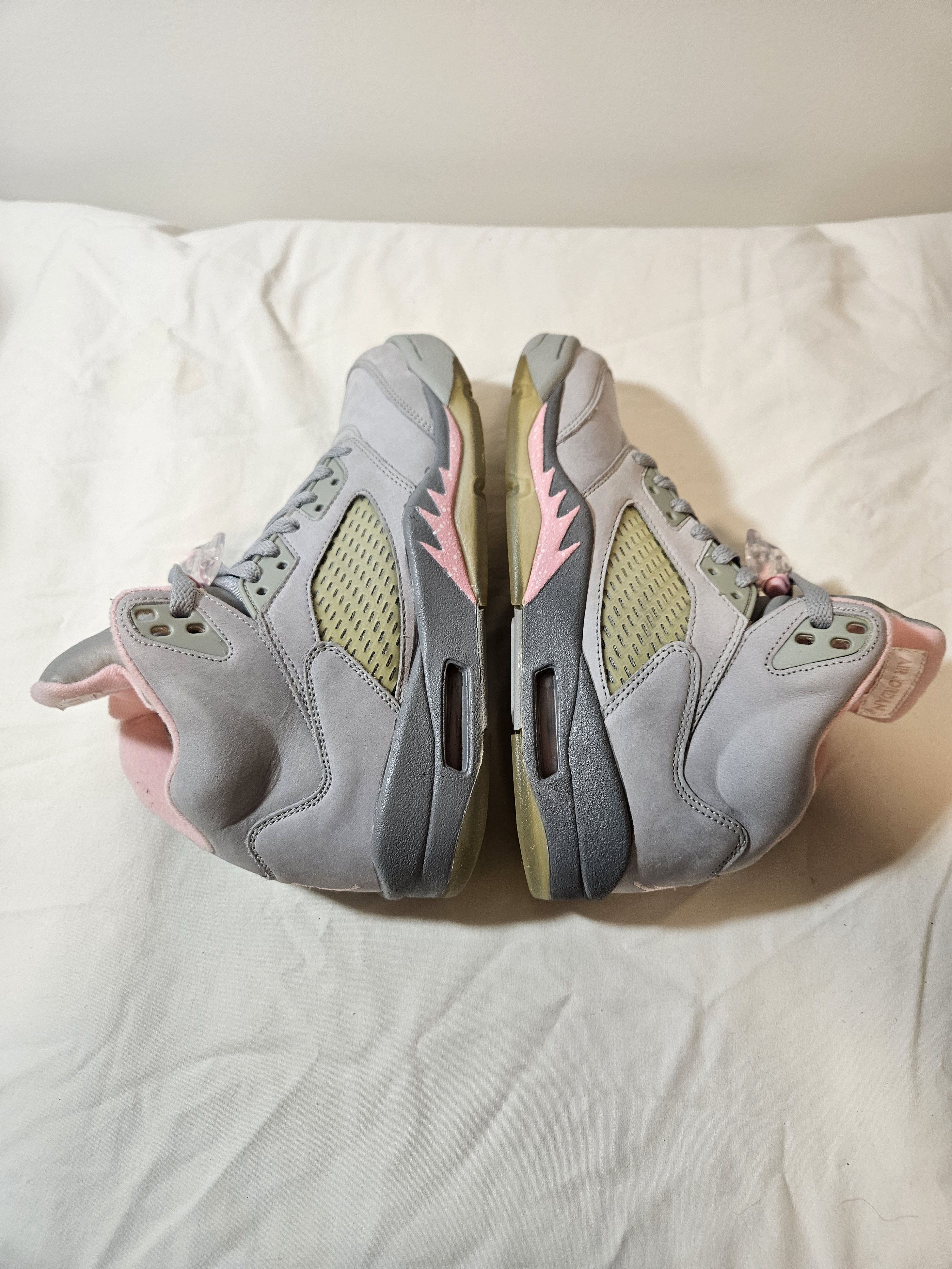 Jordan Brand SIZE WMNS 8.5 2006 Air Jordan 5 shoes Stealth / Shy pink Size US 7 / EU 40 - 3 Thumbnail