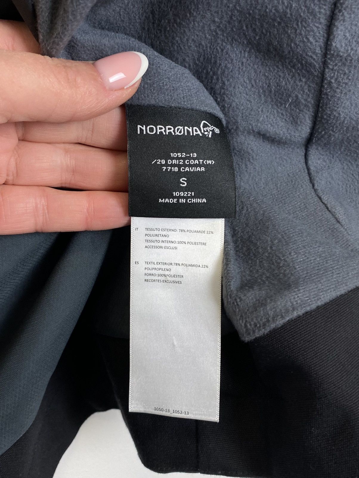 Norrona Norrona Full Zip Hooded Jacket Womens Outdoor Gorpcore Black Size S / US 4 / IT 40 - 14 Thumbnail