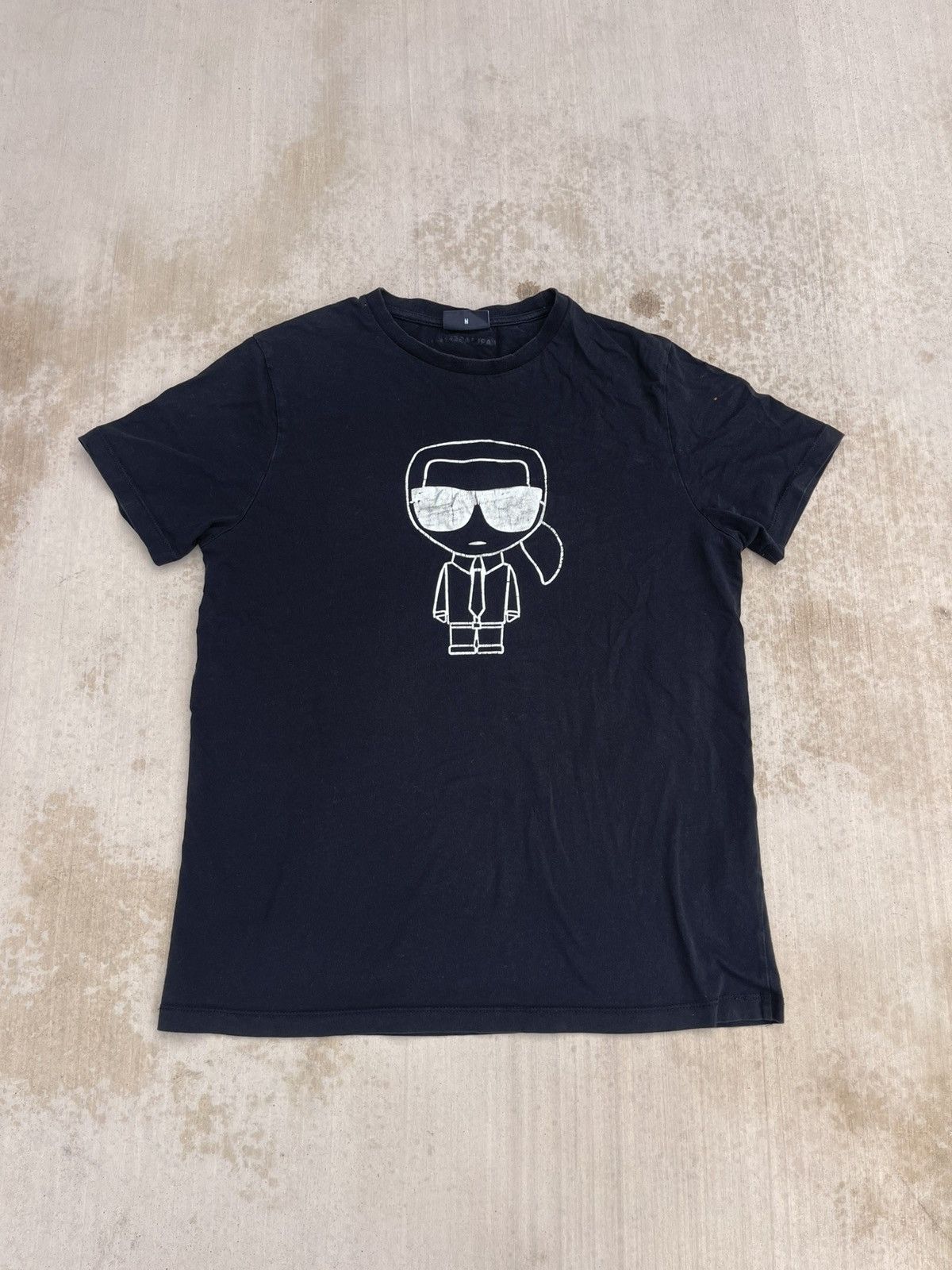 Karl Lagerfeld VINTAGE Karl Lagerfeld Paris "Character" Tee Size US M / EU 48-50 / 2 - 1 Thumbnail