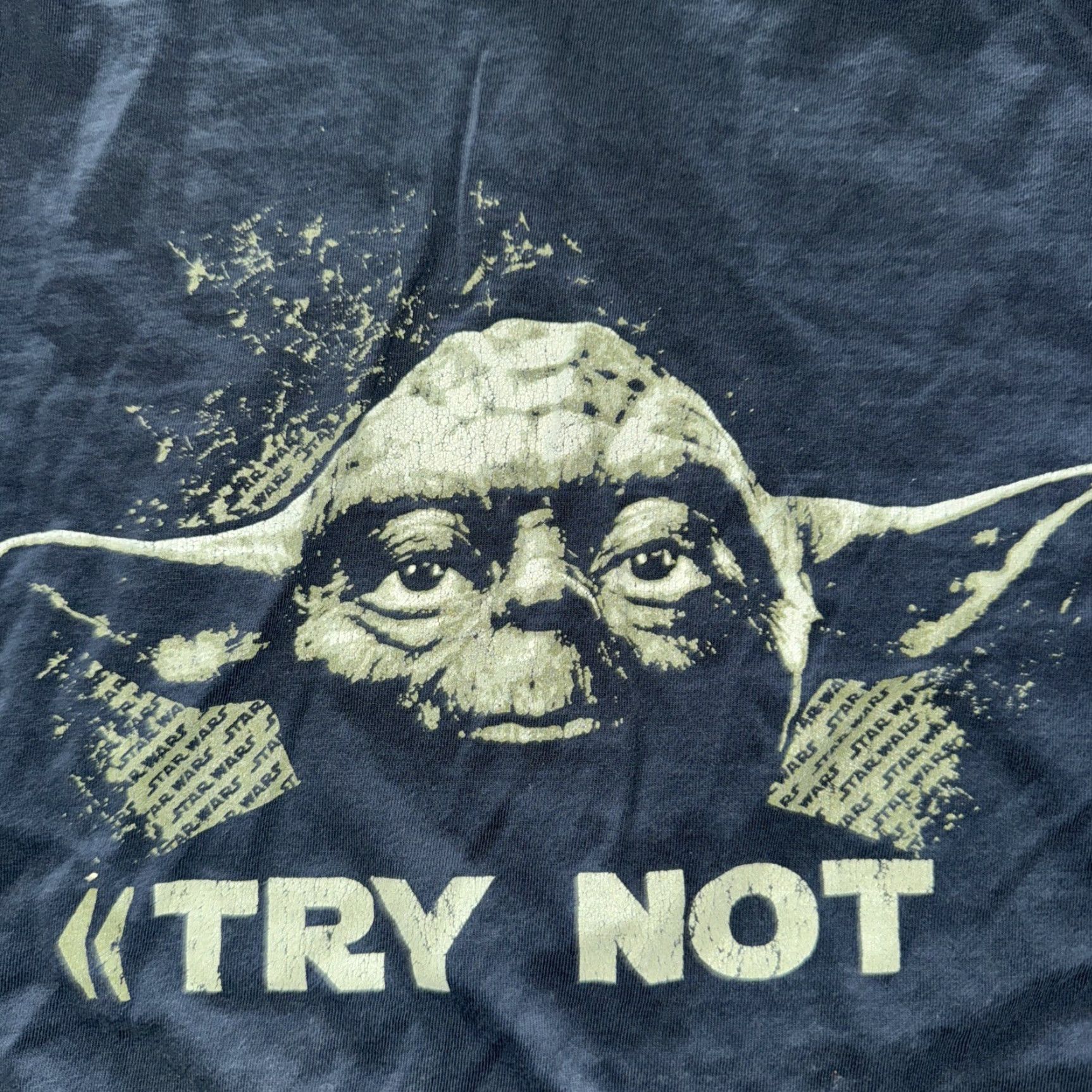 Star Wars VINTAGE Star Wars Yoda T-Shirt Men Large Black 21x27 Size US L / EU 52-54 / 3 - 2 Thumbnail