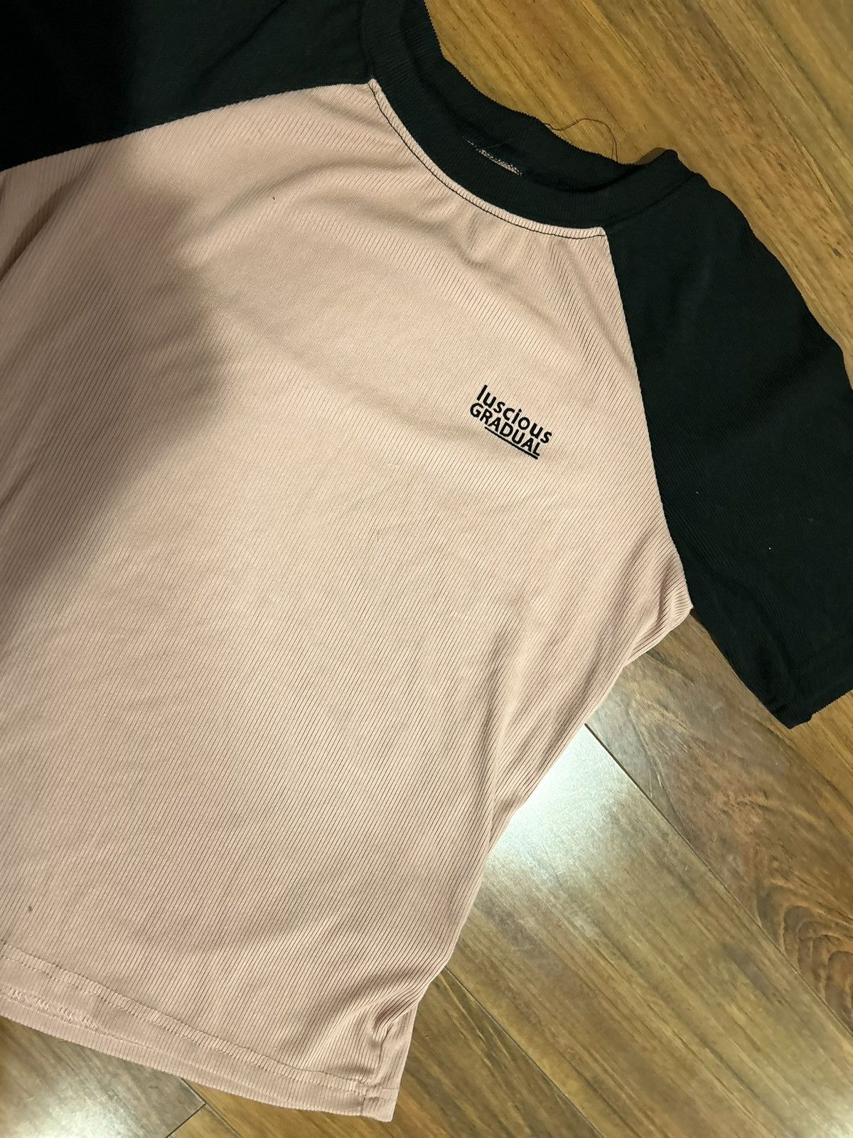 Shein Pink + black graphic tee brand new Size M / US 6-8 / IT 42-44 - 5 Thumbnail