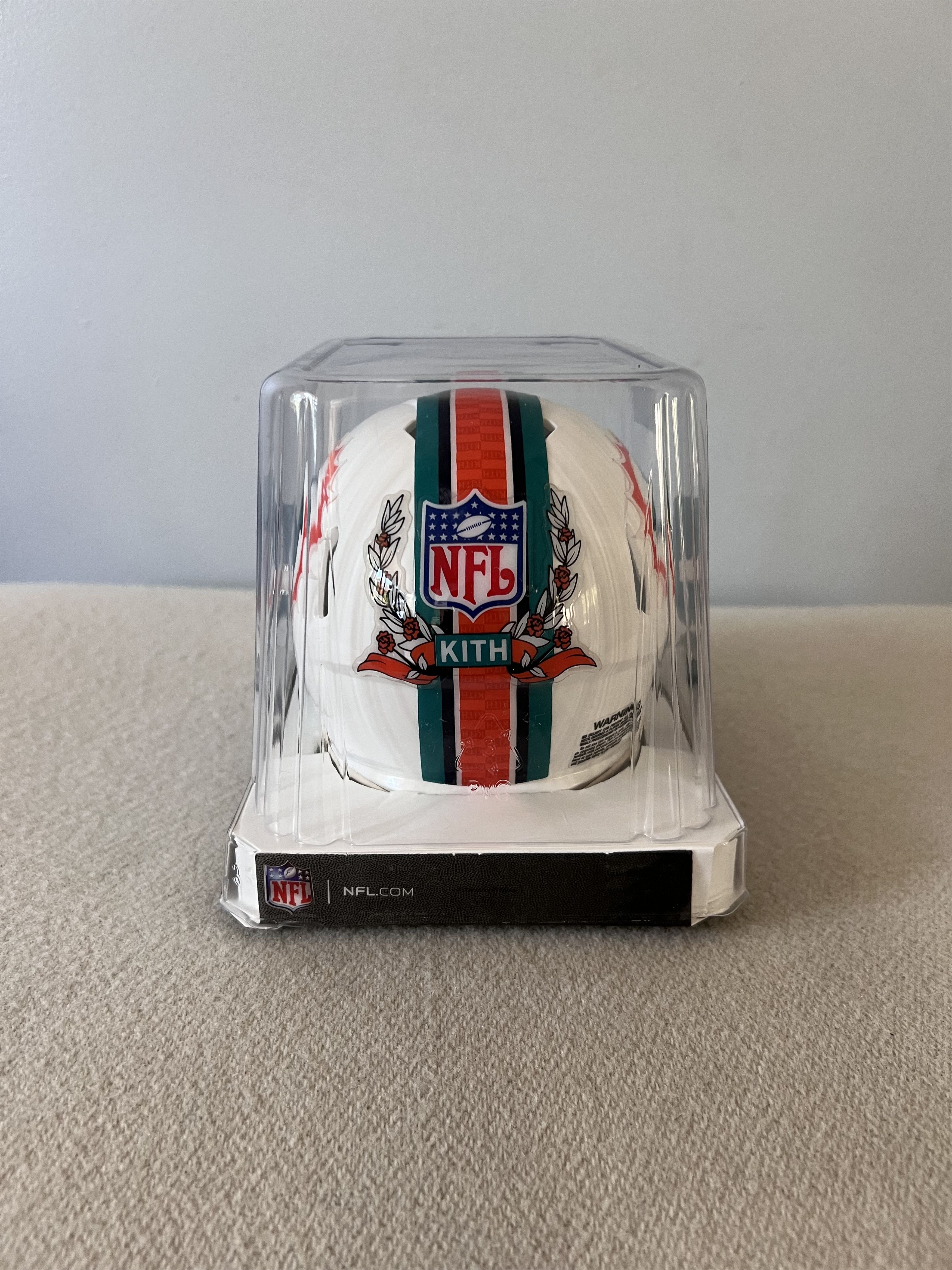 Kith × NFL Kith Riddell Miami Dolphins Mini Helmet Size ONE SIZE - 3 Thumbnail