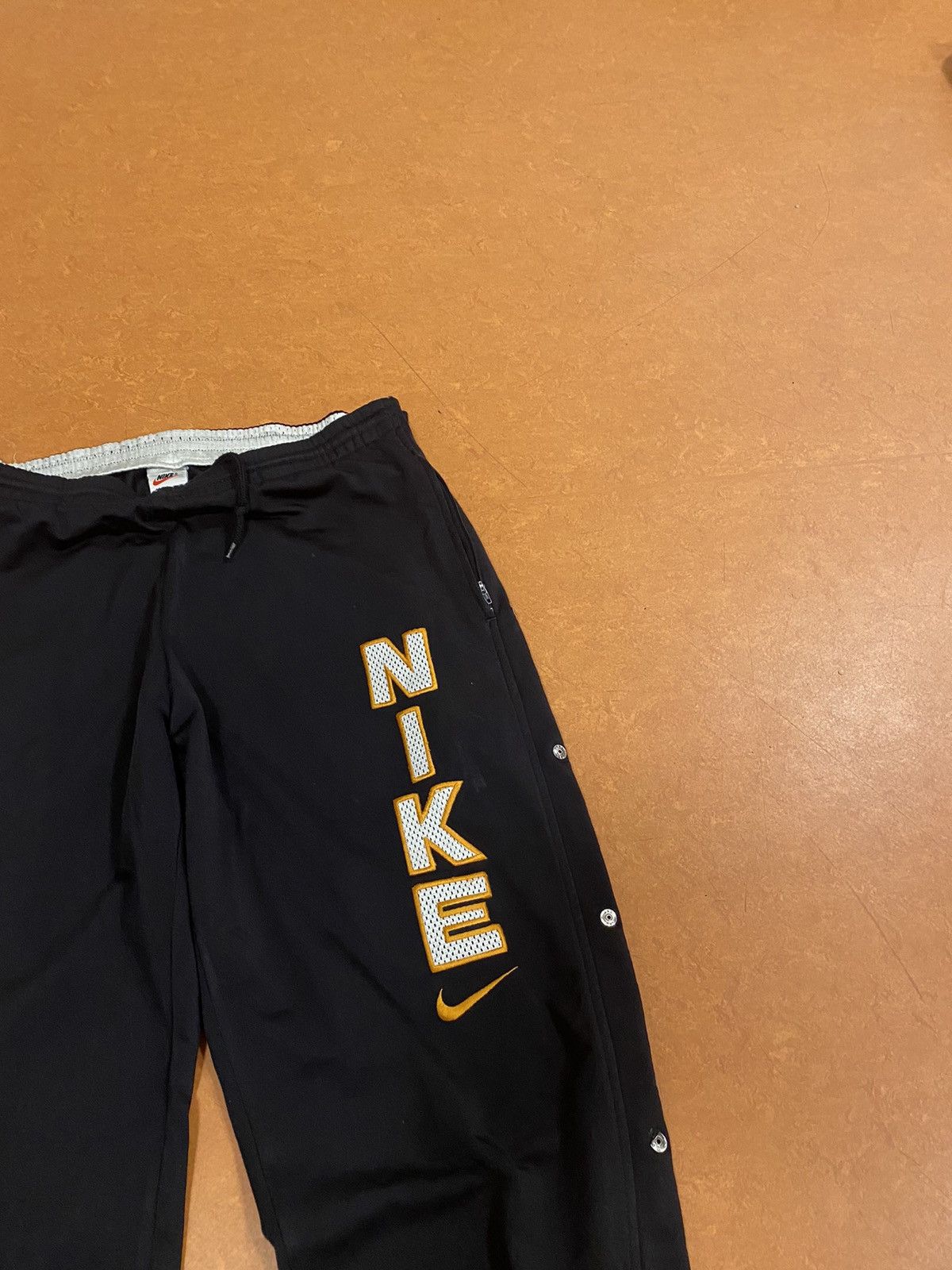 Nike × Vintage Nike Vintage 90s Track Pants Size US 32 / EU 48 - 2 Thumbnail