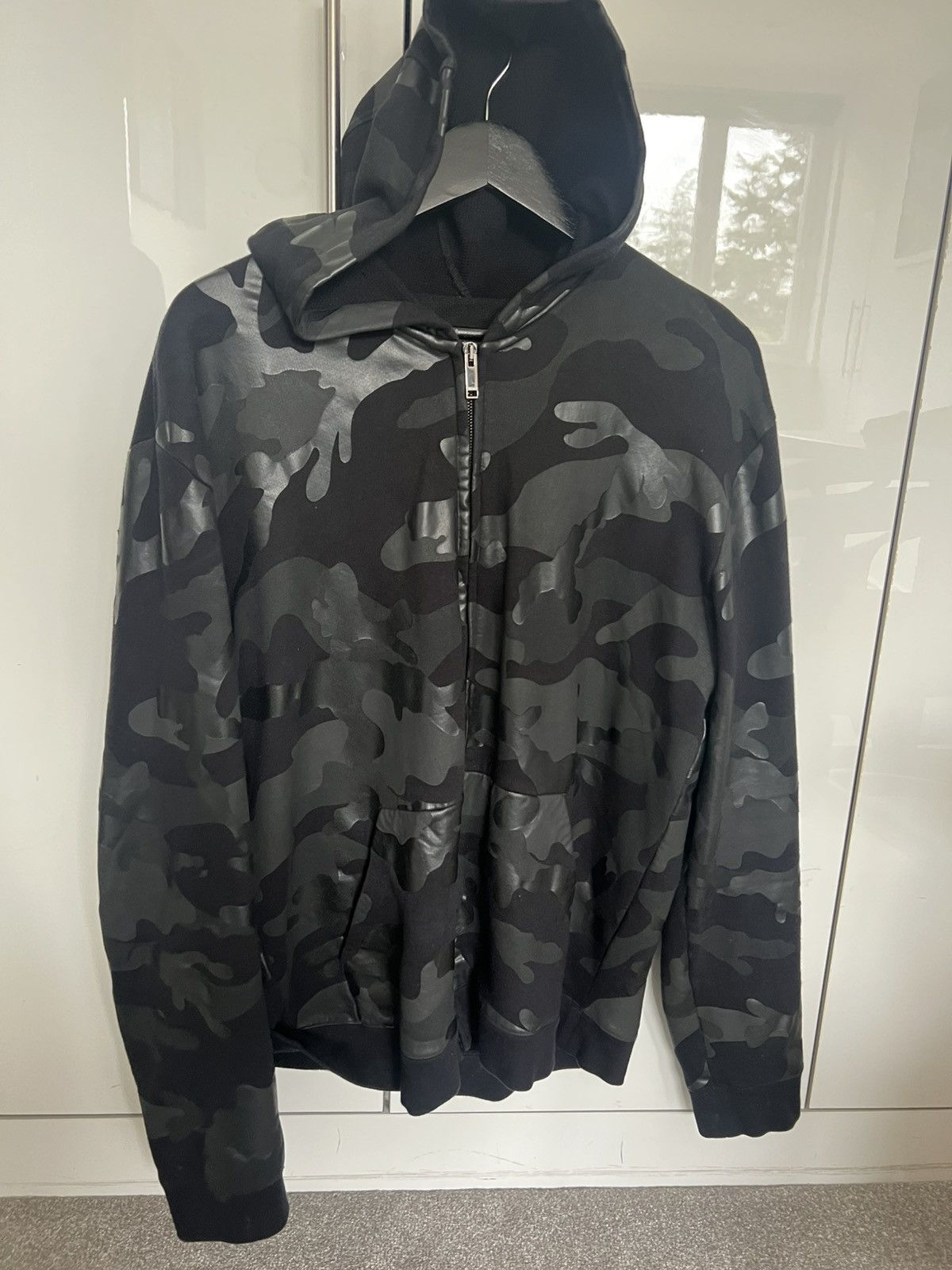 Valentino Valentino Camo Mens Hoodie Black Large Size US L / EU 52-54 / 3 - 1 Thumbnail