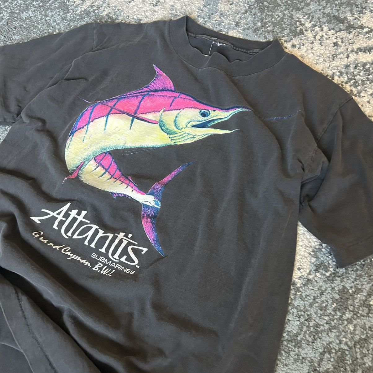 Vintage SWORDFiSH SiNGLE STiTCH ATLANTiS SUBMARiNES CAYMAN iSLANDS Size US S / EU 44-46 / 1 - 2 Thumbnail