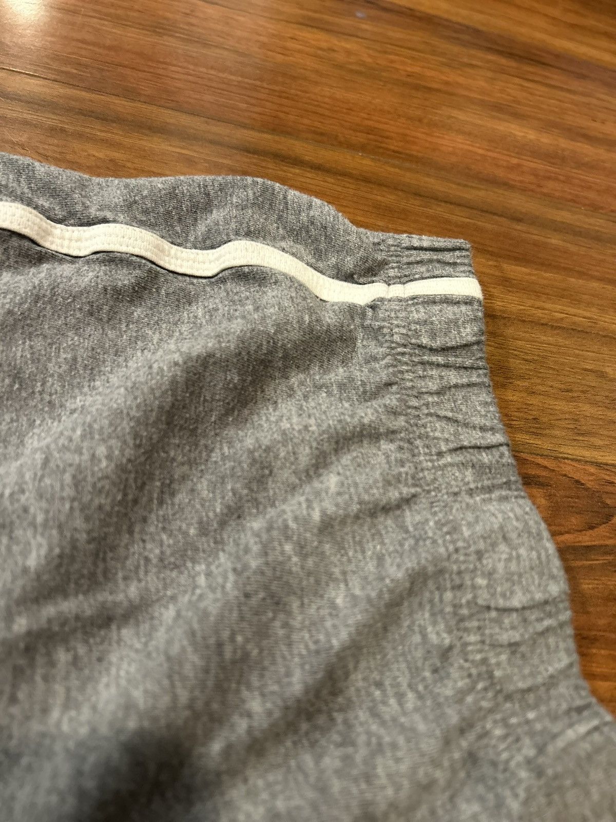 Shein Comfy Grey/White Shorts Size 32" / US 10 / IT 46 - 3 Thumbnail