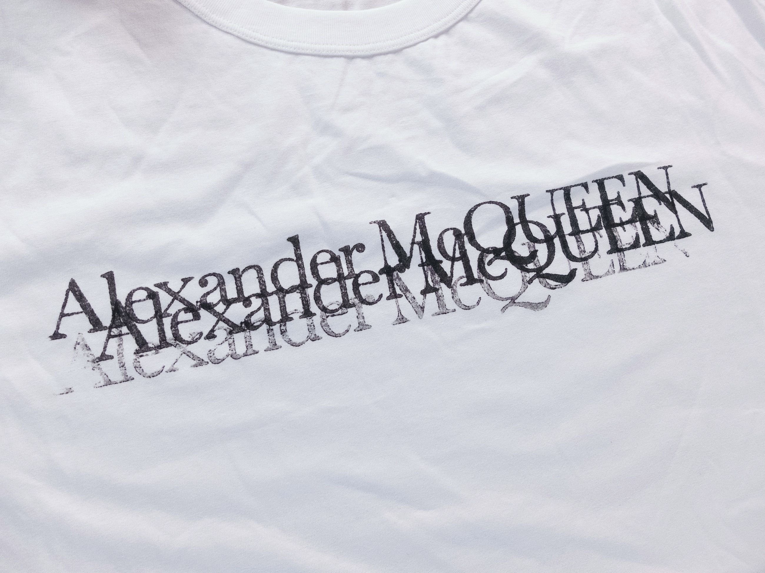 Alexander McQueen ALEXANDER MCQUEEN white Triple Iconic Logo t-shirt Large q Size US L / EU 52-54 / 3 - 6 Thumbnail