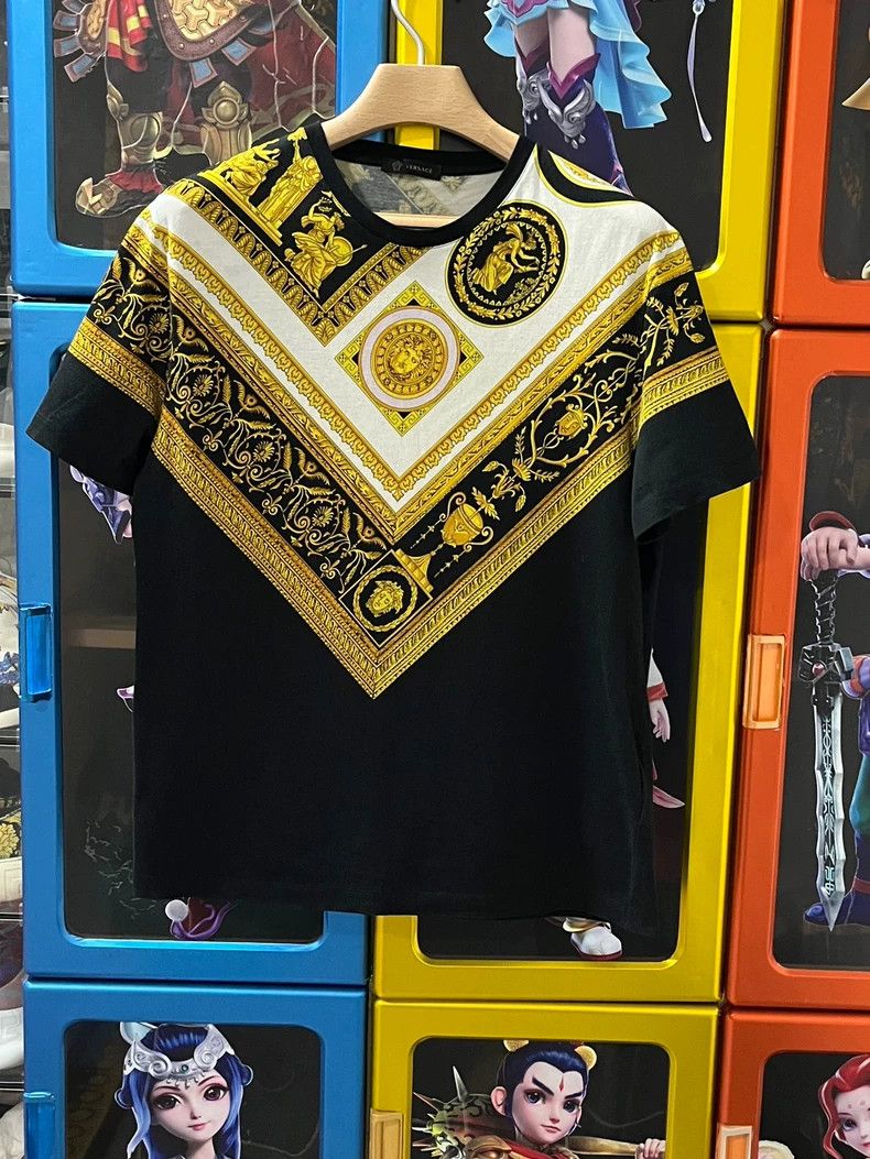 Versace Versace Printed T-shirts Size US M / EU 48-50 / 2 - 1 Thumbnail