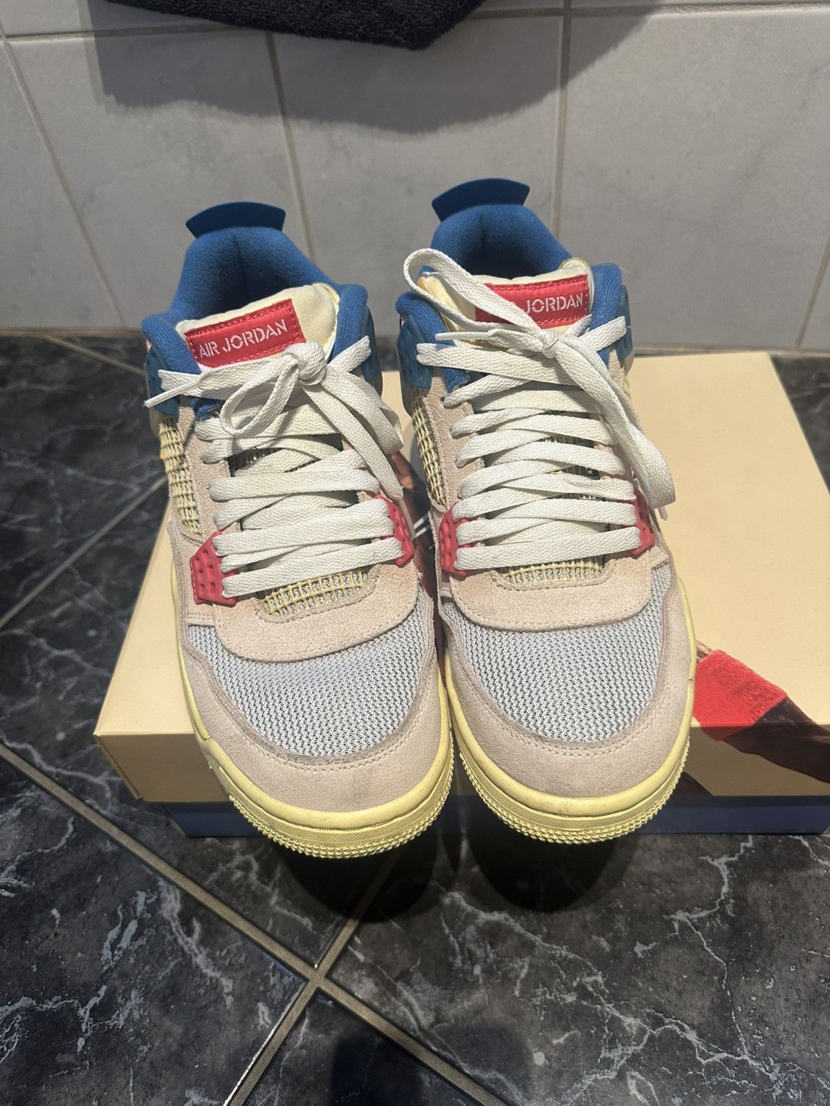 Jordan Brand × Union LA Jordan 4 Guava Ice Union LA Size US 8.5 / EU 41-42 - 3 Thumbnail