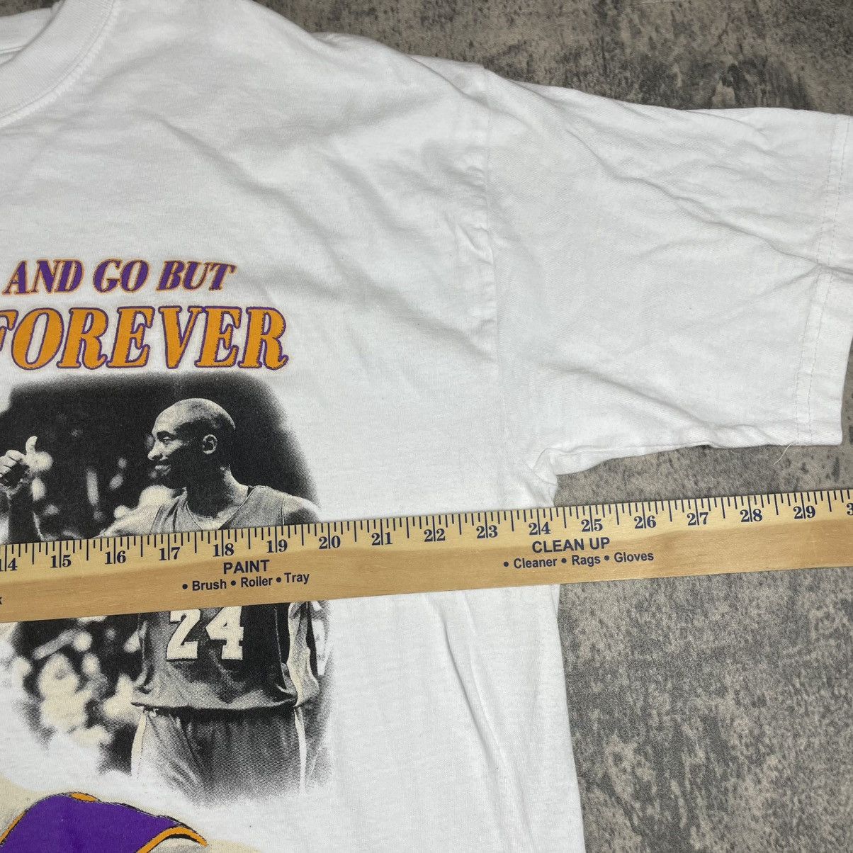 NBA Kobe Bryant x Gigi RIP Memorial Big Graphic Tshirt | Grailed