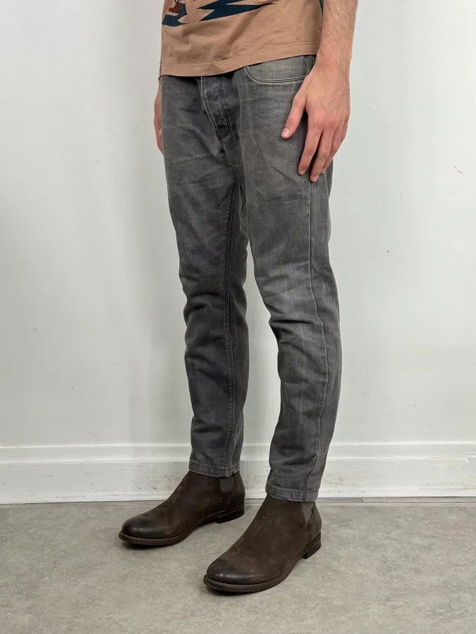 Prada 2000s Prada Light Grey Denim Slim Jeans Size US 31 - 3 Thumbnail