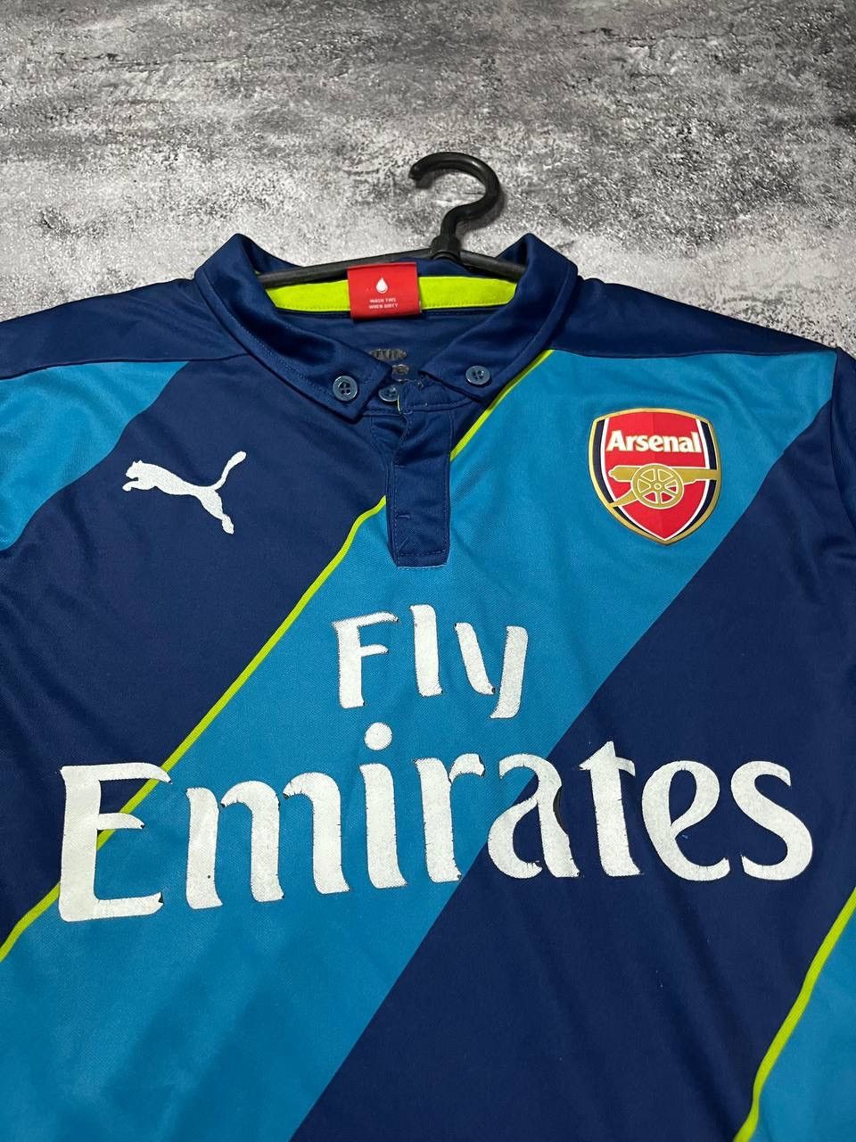 Puma Arsenal jersey season 14/15 size M Size US M / EU 48-50 / 2 - 2 Thumbnail