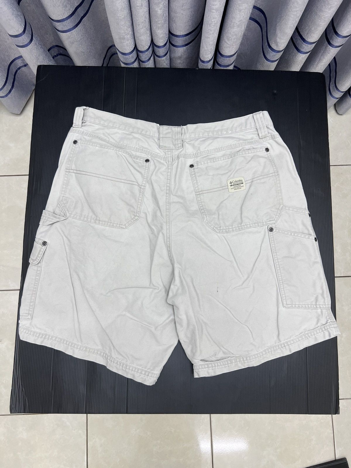 Columbia Vintage Columbia Outdoor Wear Carpenter Cargo Short Pant Size US 35 - 1 Thumbnail