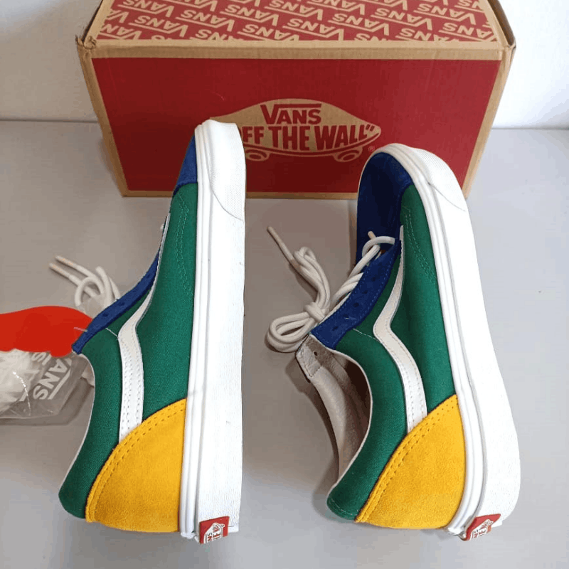 Vans Vans Old Skool Yacht Club Size US 9 / EU 42 - 1 Thumbnail
