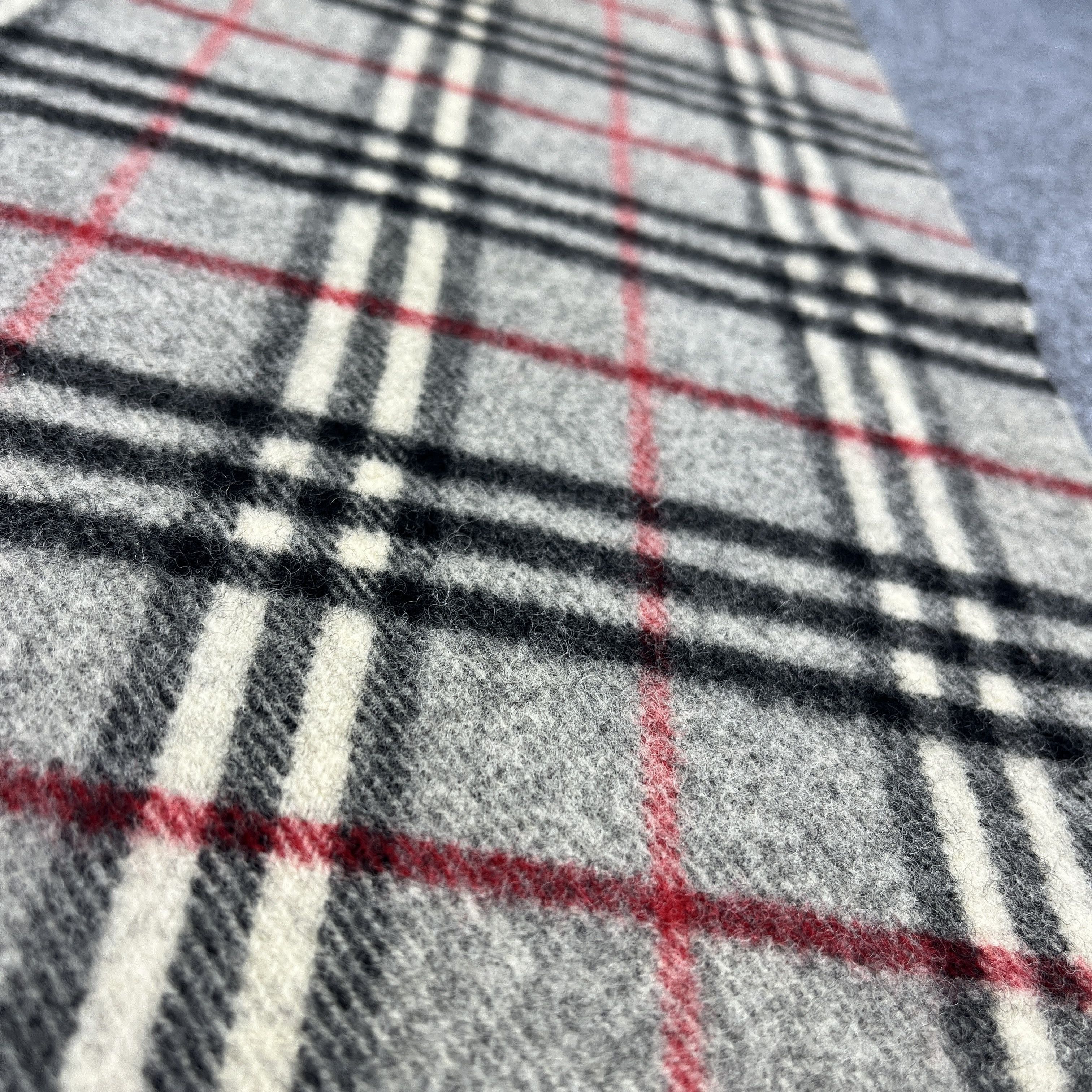 Burberry × Vintage Vintage Burberry Scarf / Muffler / Neckwear T1144 Size ONE SIZE - 12 Thumbnail