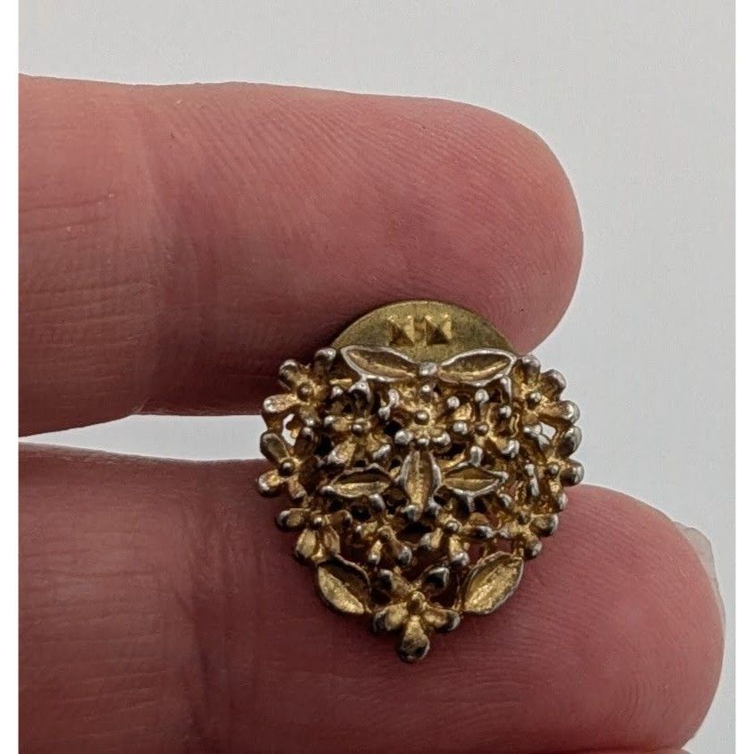Other Vintage Floral Heart Victorian Style Textured Lapel Pin Size ONE SIZE - 1 Thumbnail