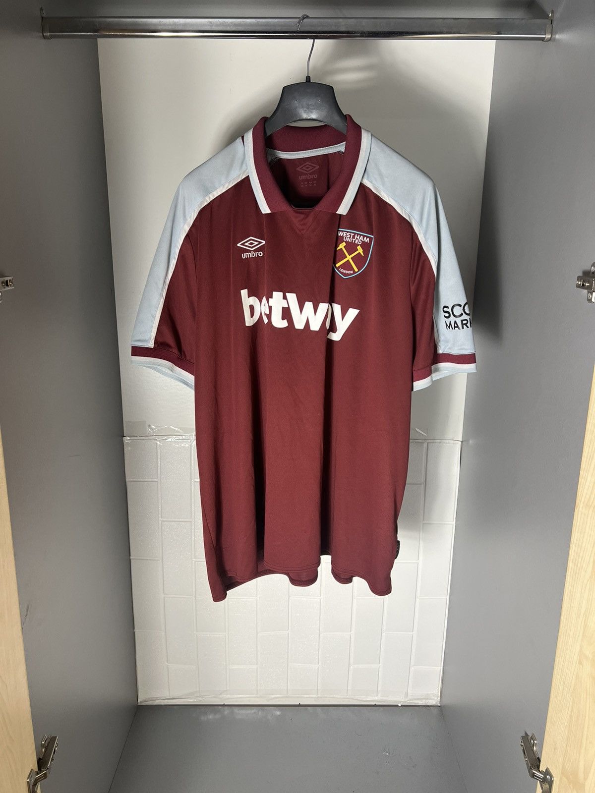 Vintage VERY RARE UMBRO FC WEST HAM UNITED ENGLAND SOCCER JERSEY 90s Size US XXL / EU 58 / 5 - 1 Thumbnail