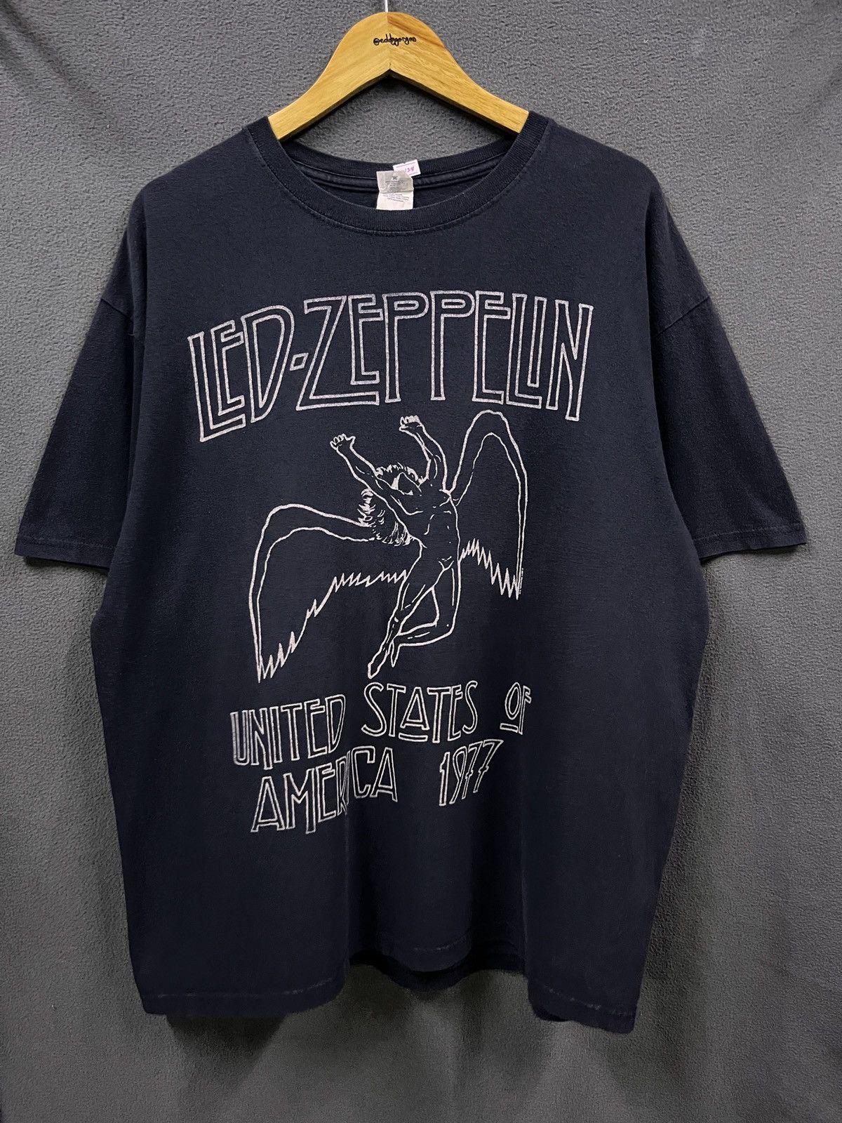 Band Tees VINTAGE LED ZEPPELIN BAND TSHIRT Size US XL / EU 56 / 4 - 1 Thumbnail