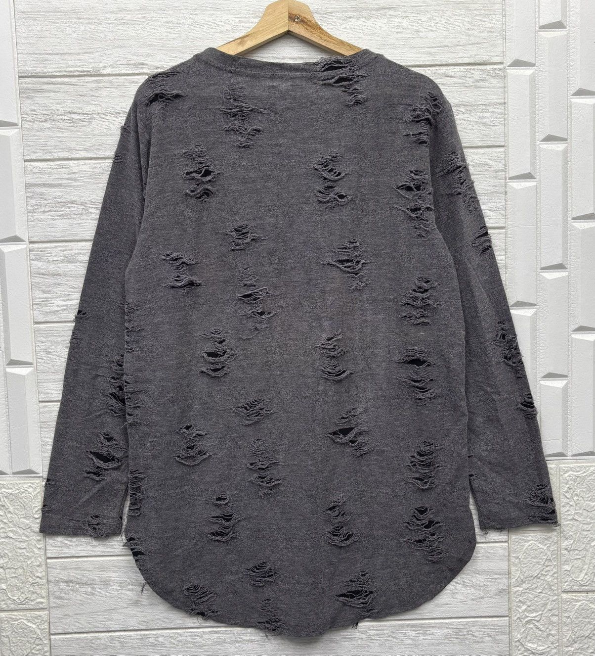 Comme des Garcons 🔥COMME DES GARCONS DISTRESSED LONGSLEEVE SHIRT Size US M / EU 48-50 / 2 - 11 Thumbnail