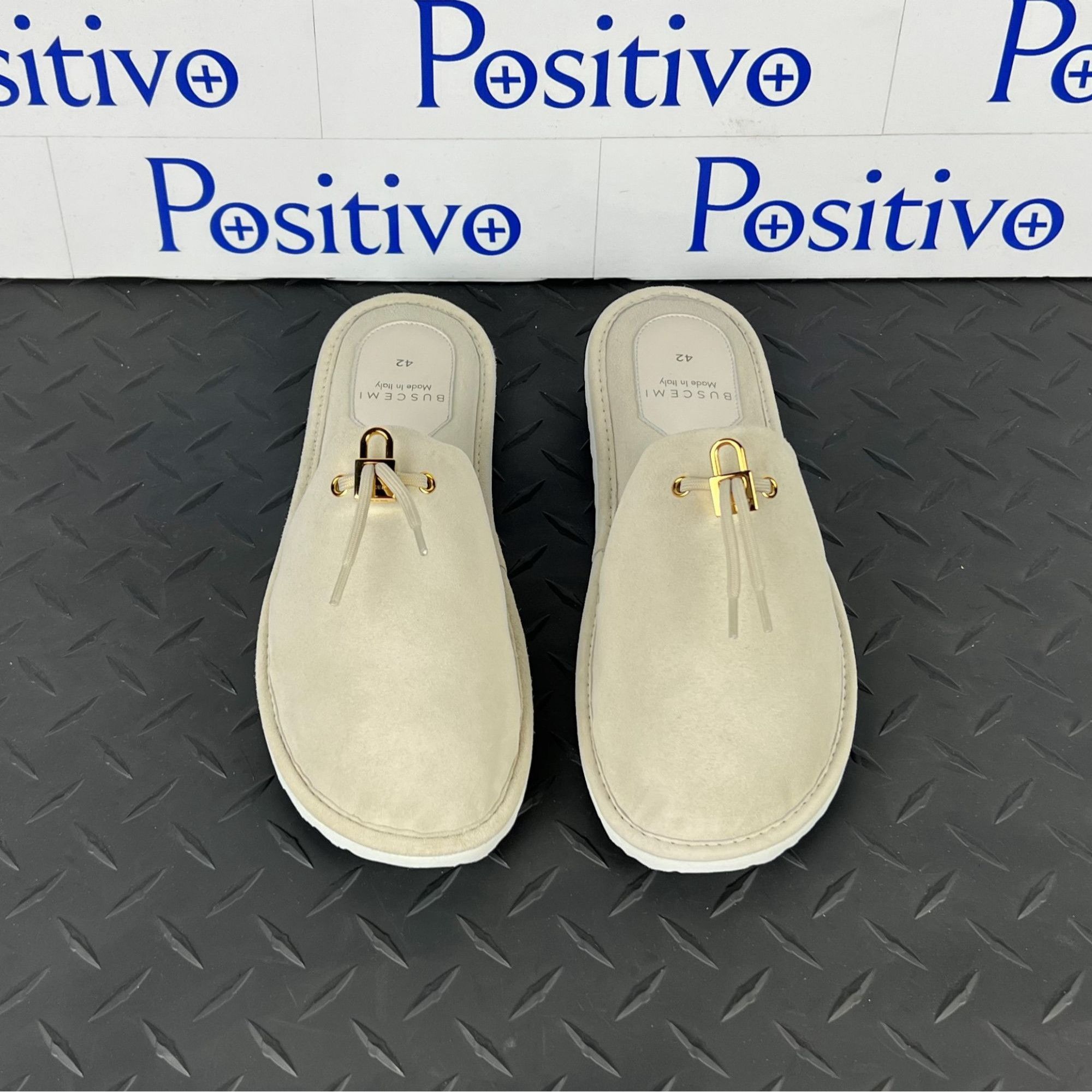 Buscemi Buscemi Greenwich Off White Suede Slippers US 9 SAMPLE Size US 9 / EU 42 - 3 Thumbnail
