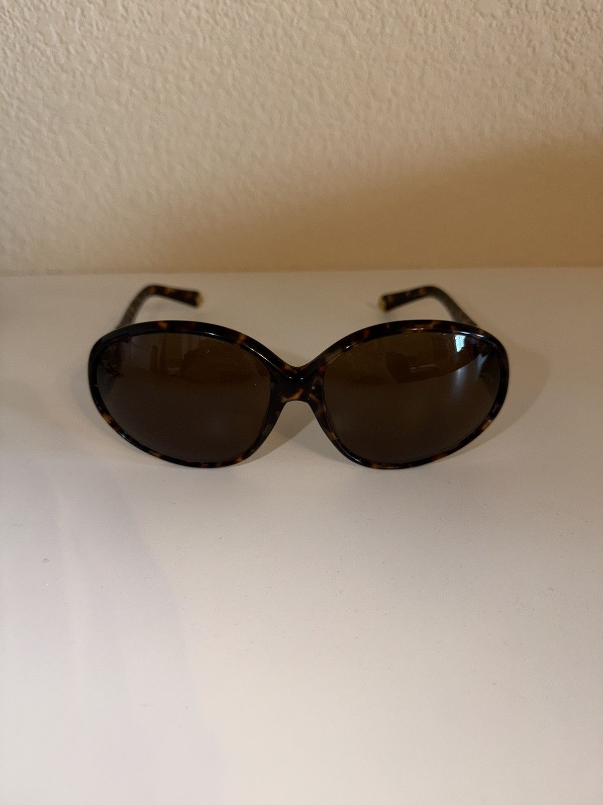 Louis Vuitton Louis Vuitton Iris PM Sunglasses Brown Gold Size ONE SIZE - 1 Thumbnail