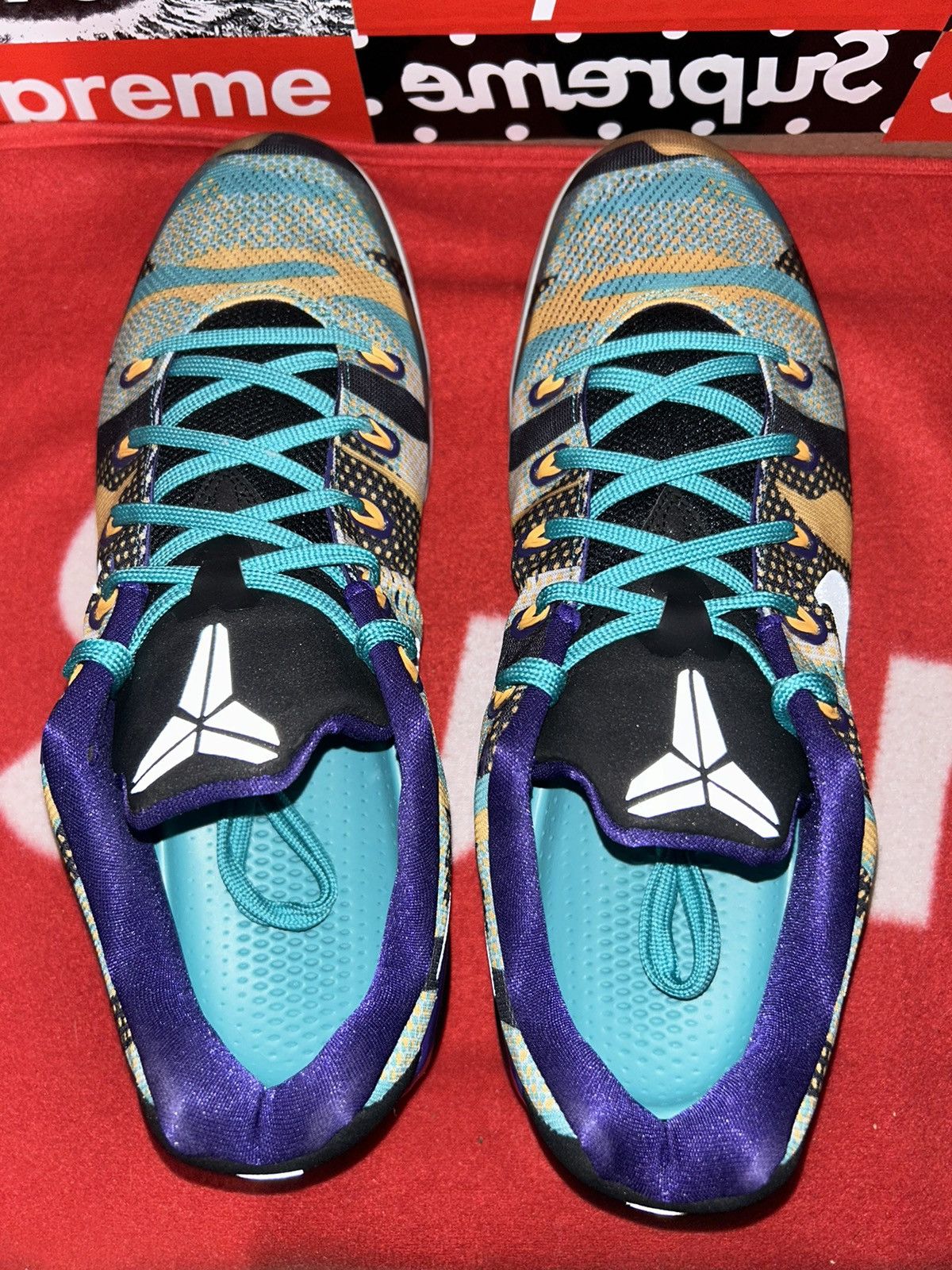 Nike Nike Kobe 9 EM Low ‘Pop Art’ 646701-508 size 13 Size US 13 / EU 46 - 4 Thumbnail