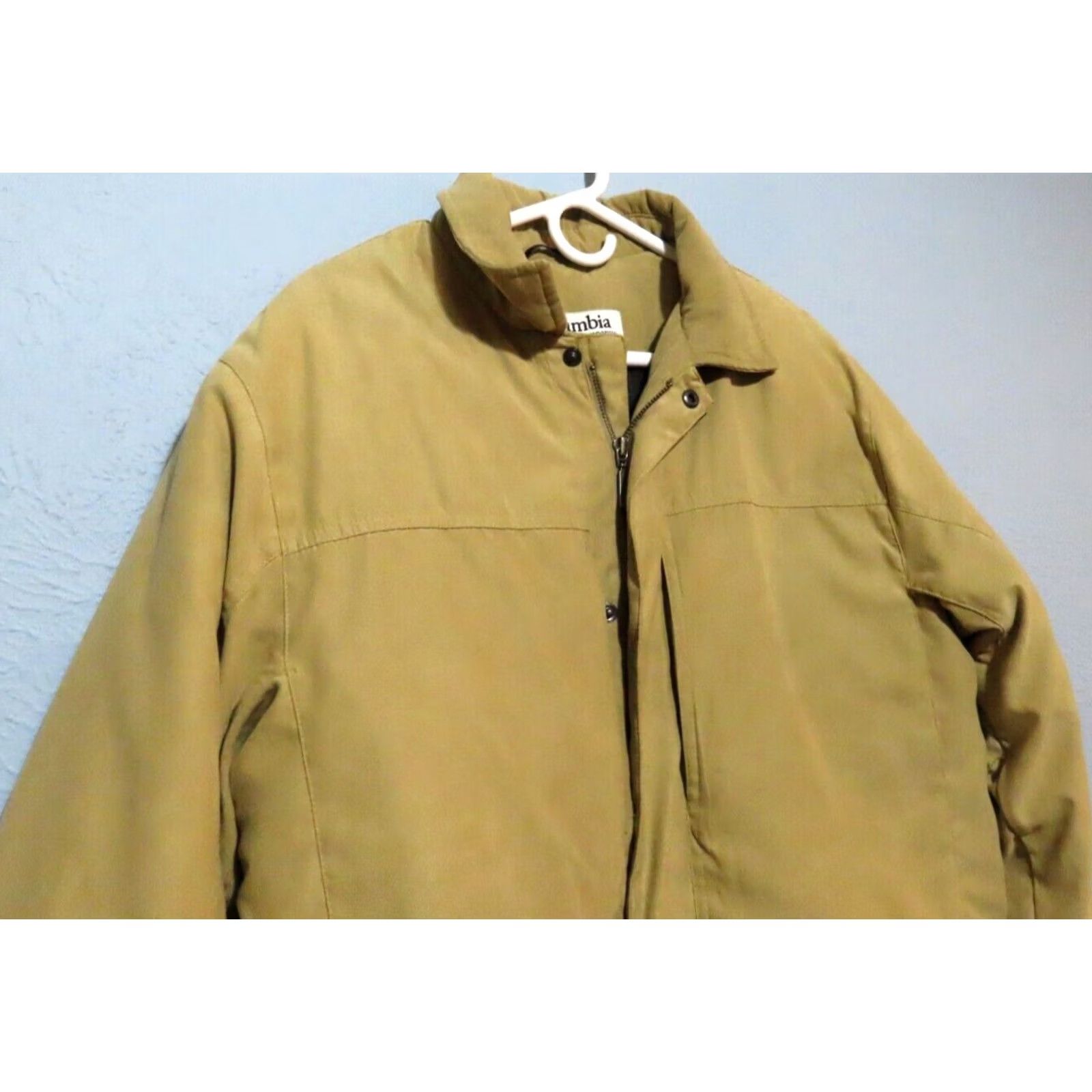 Vintage Columbia Coat Mens M Beige Polyester Microfiber Lined Winter Bomber Jacket Logo Accents Casual Travel Classic Outdoor Size US M / EU 48-50 / 2 - 6 Thumbnail