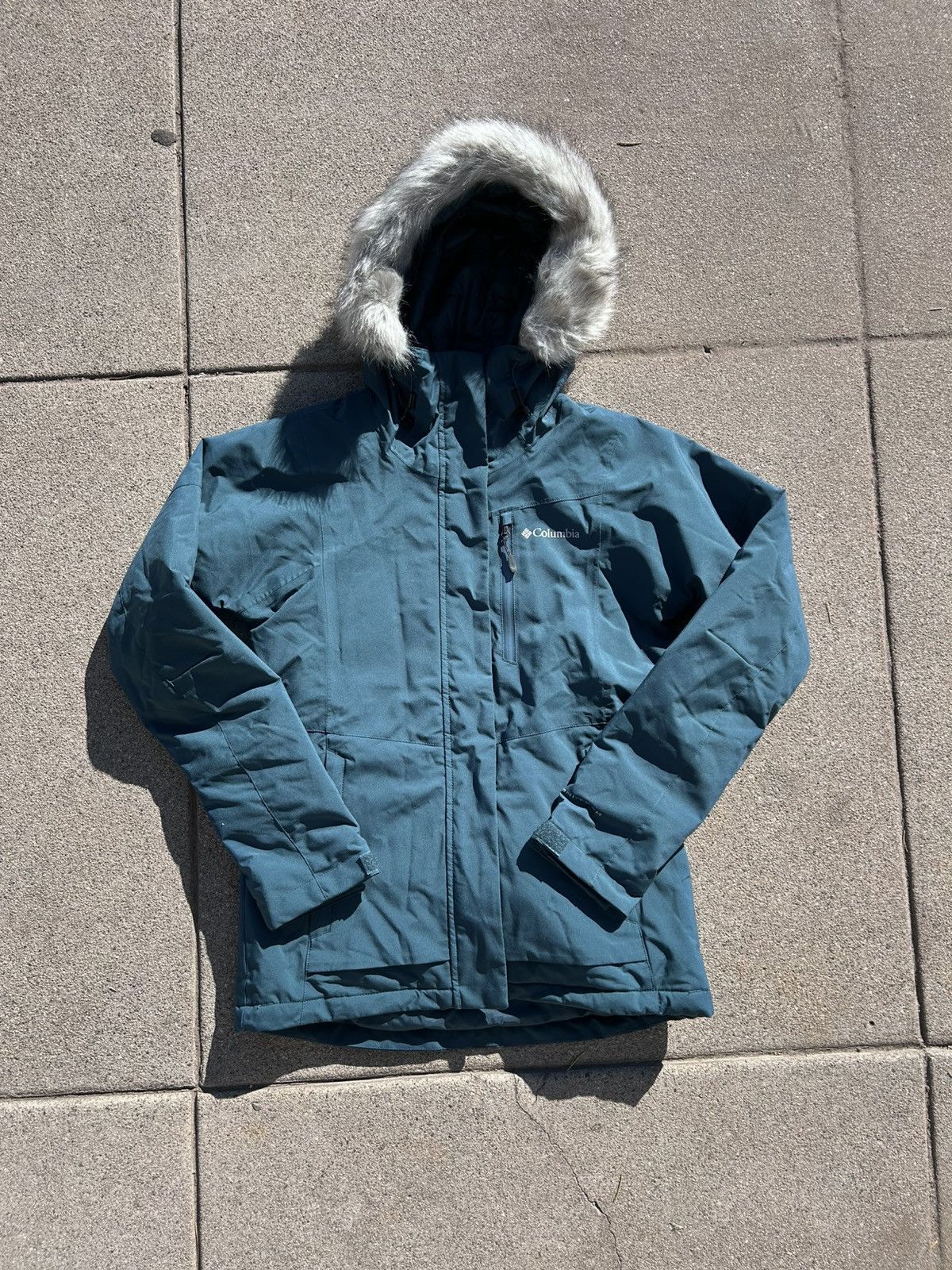 Columbia Columbia women’s Ava alpine insulated jacket w/ fur hood Size XS / US 0-2 / IT 36-38 - 1 Thumbnail