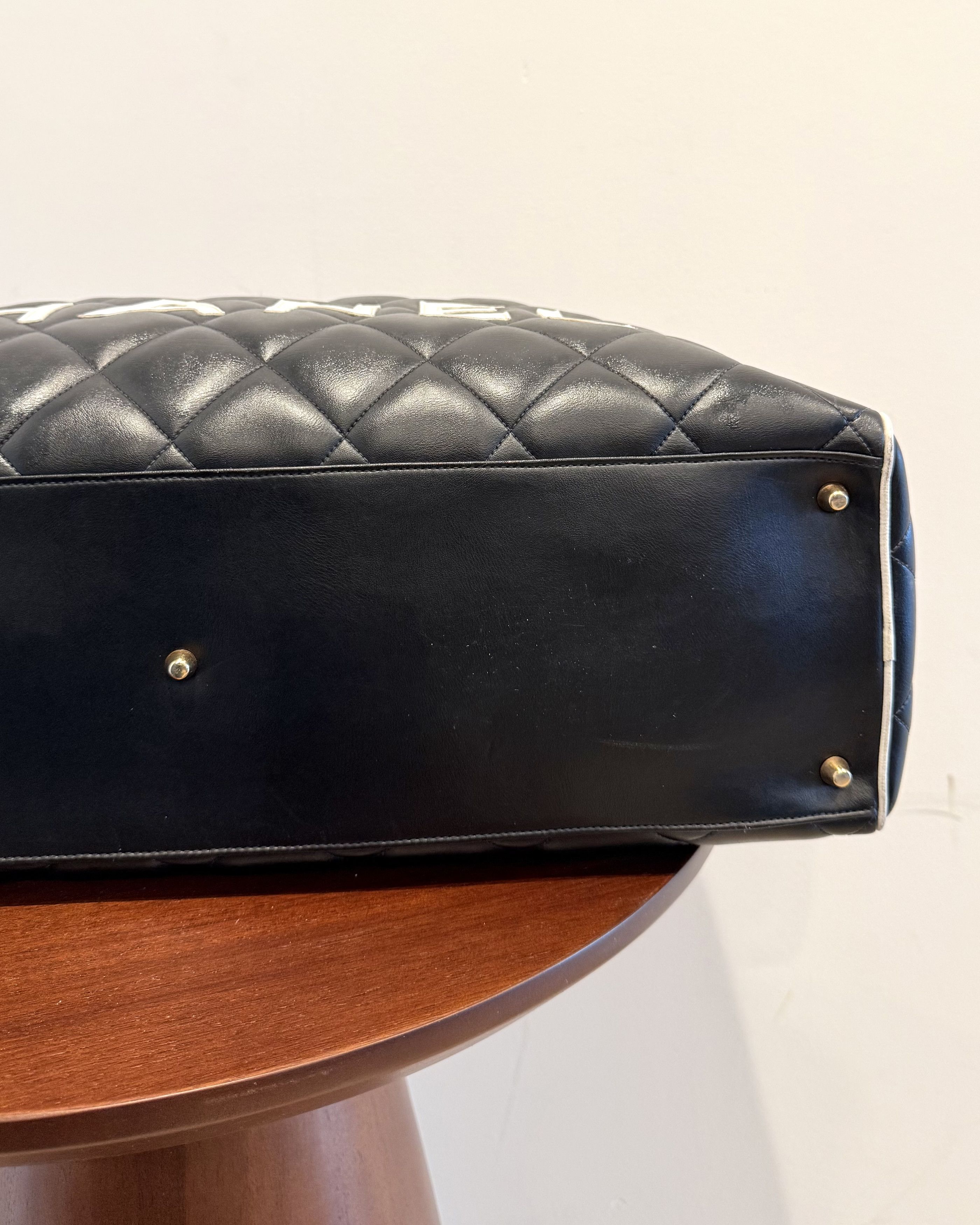 Chanel Chanel Vintage 1995 Duffle Bag Size ONE SIZE - 7 Thumbnail